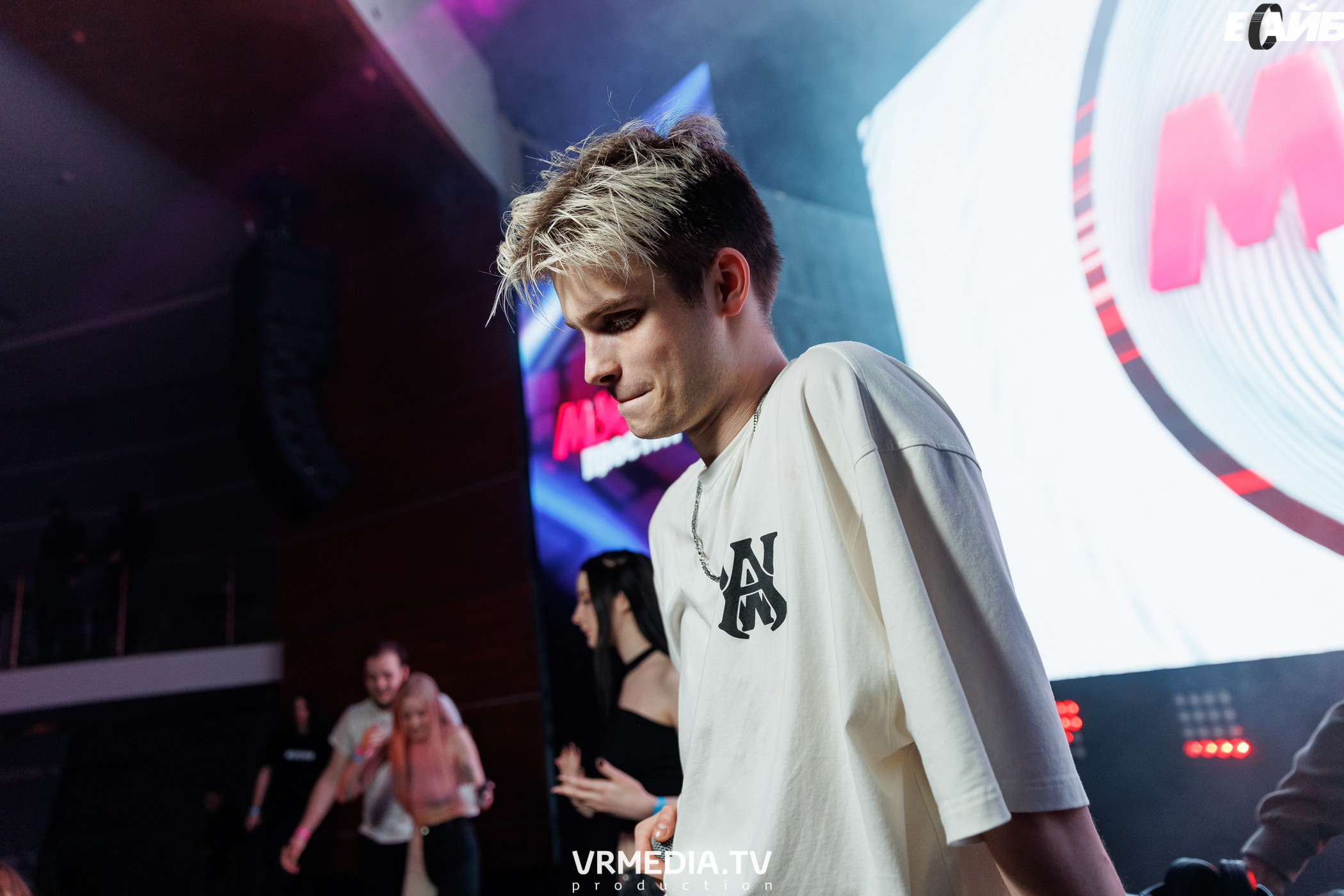 Молодость простит