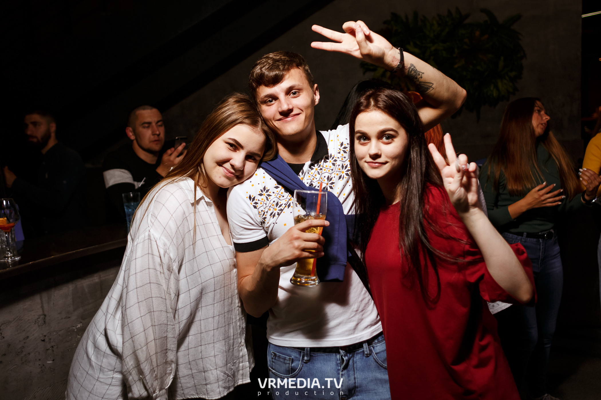 Выходные в баре «DOSKI»