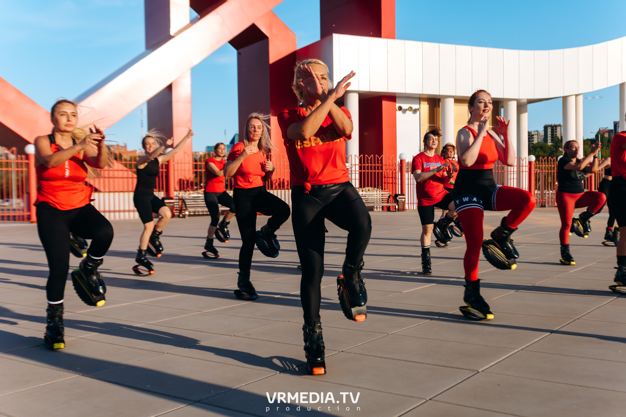 Открытая тренировка «Kangoo jumps»