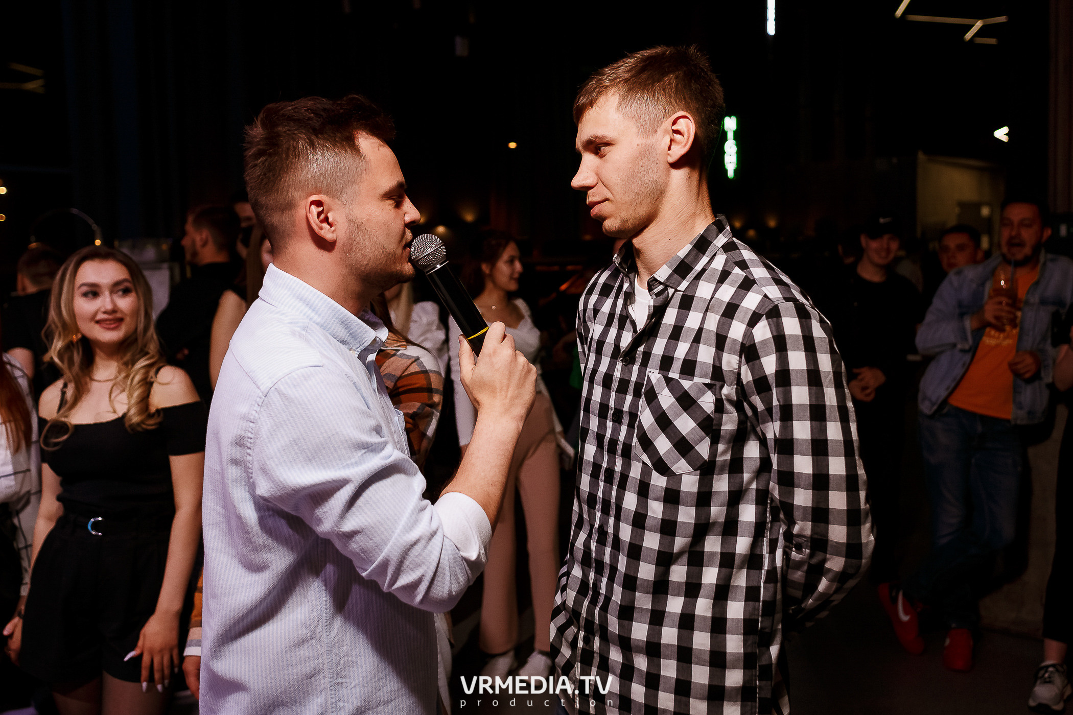 Выходные в баре «DOSKI»