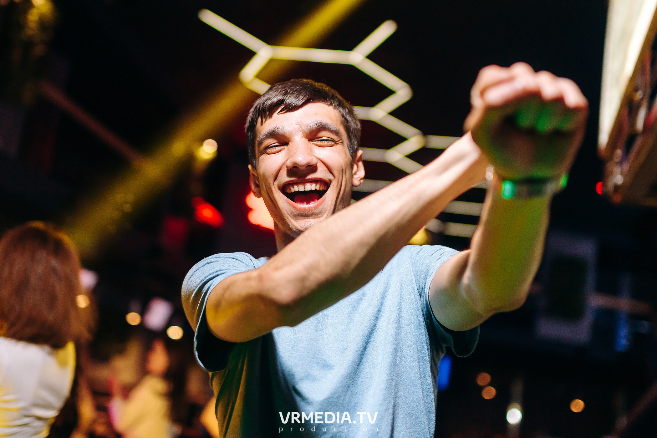 Выходные в баре «DOSKI»