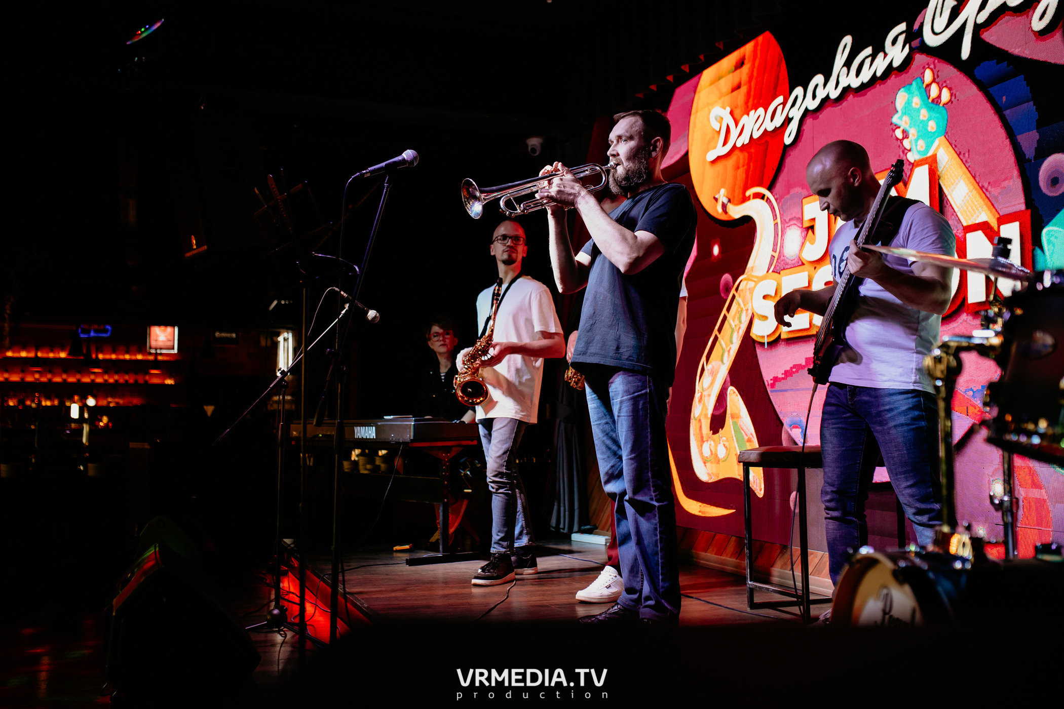 Джазовая среда. Jam session