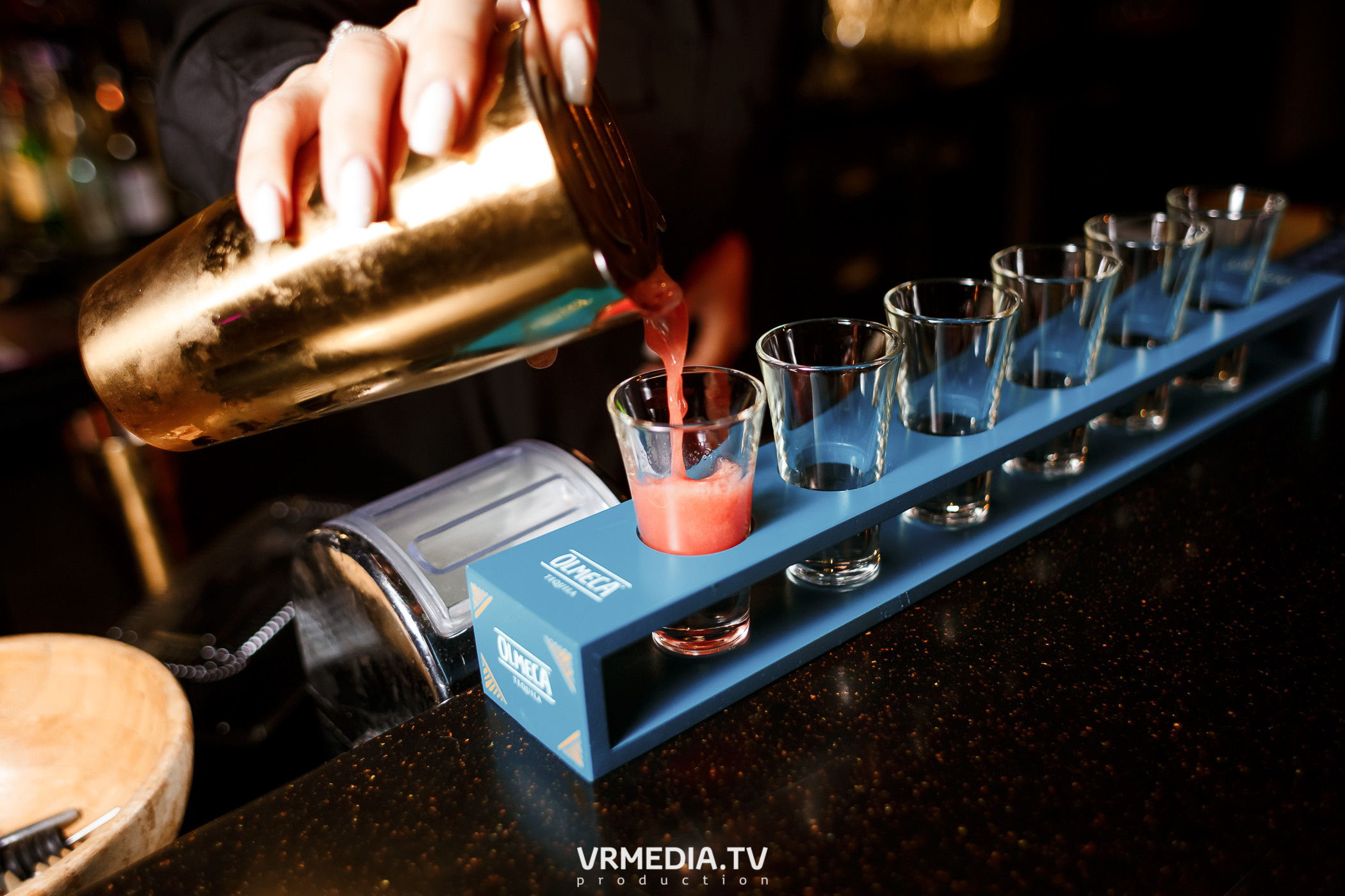 Золотая пятница в караоке-баре «Volna»