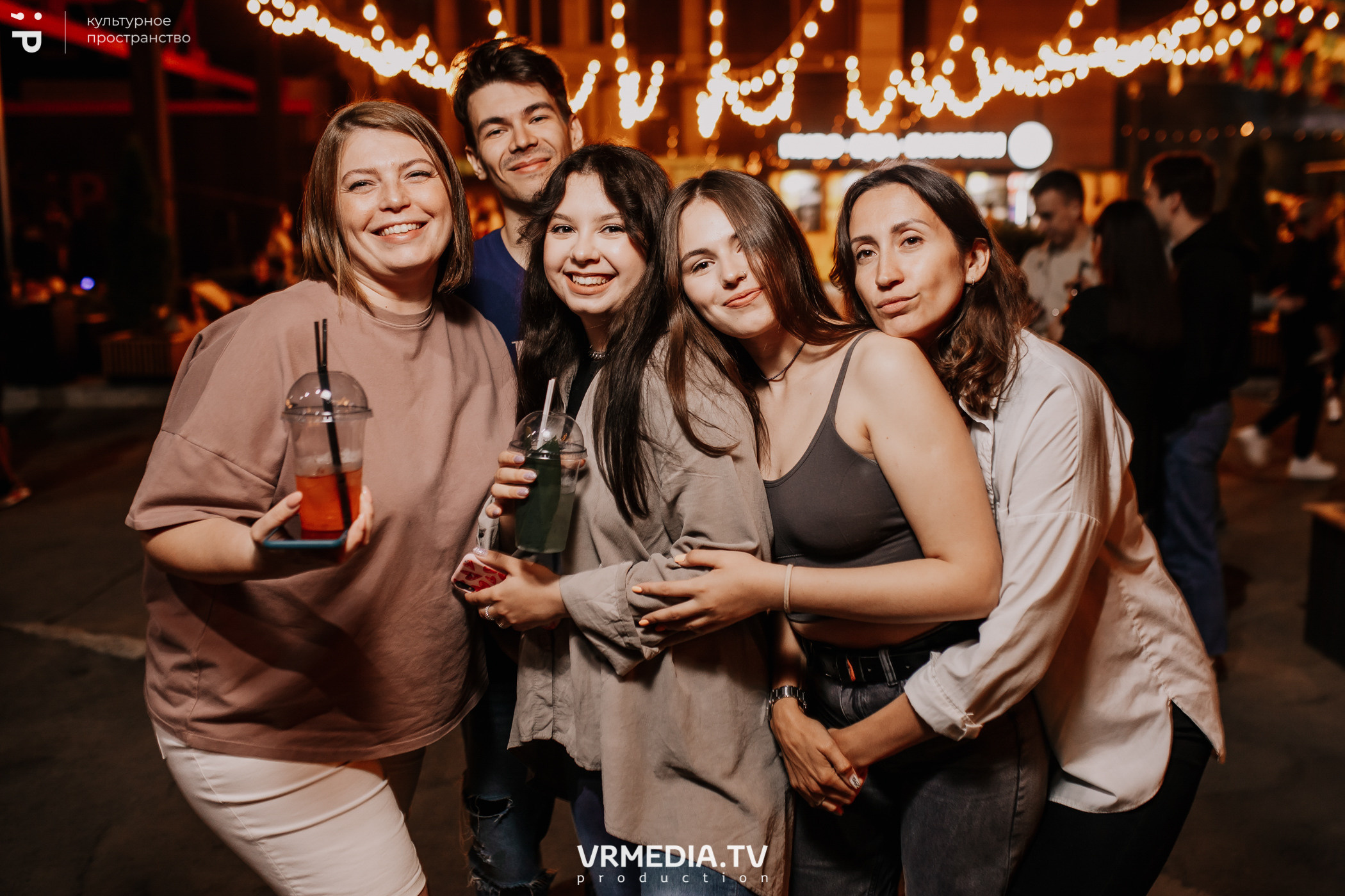 11 Friends of Chao в культурном пространстве «Редакция»