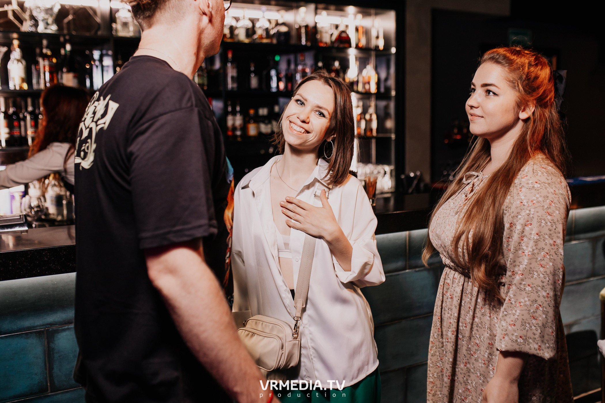 Русский рок в караоке-баре «Volna»