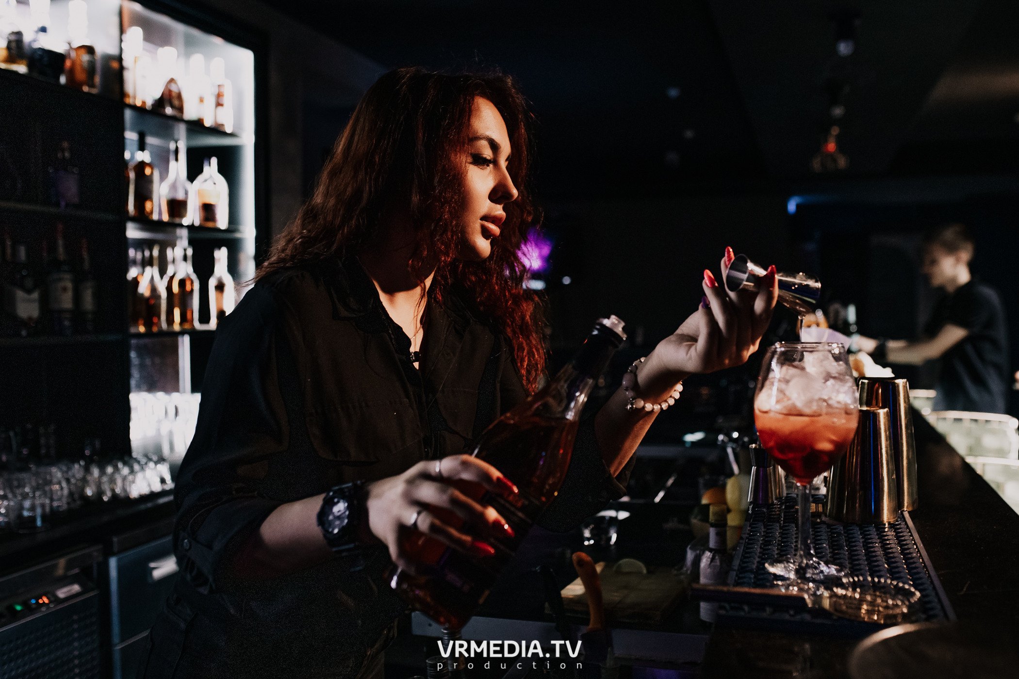 Пятничная вечеринка в караоке-баре «Volna»