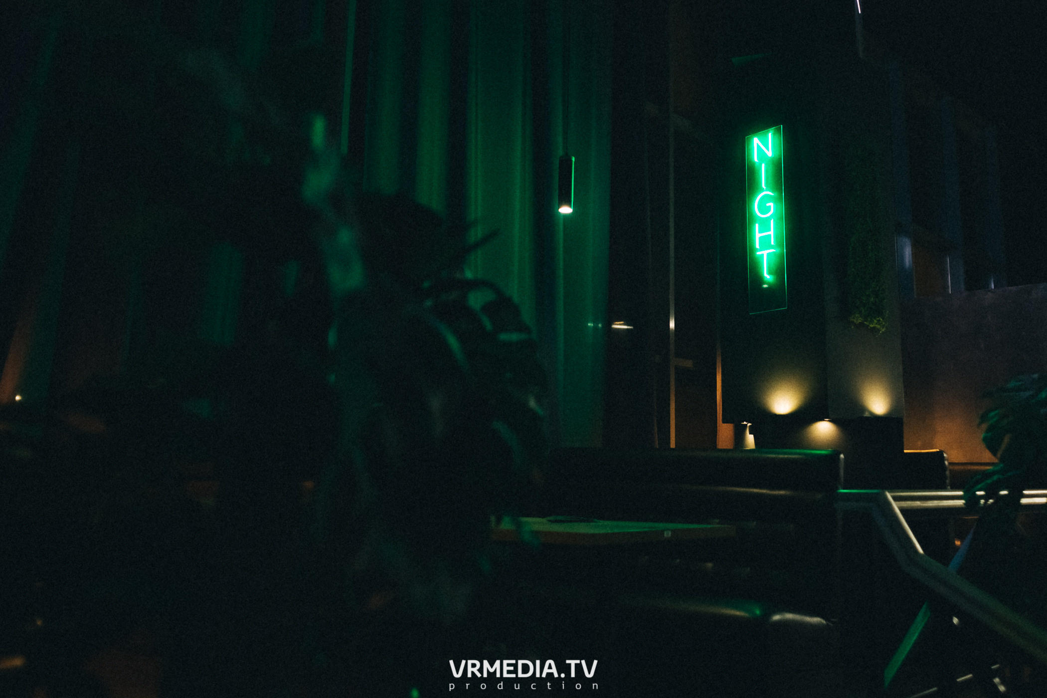 Bunny Hard в баре «DOSKI»