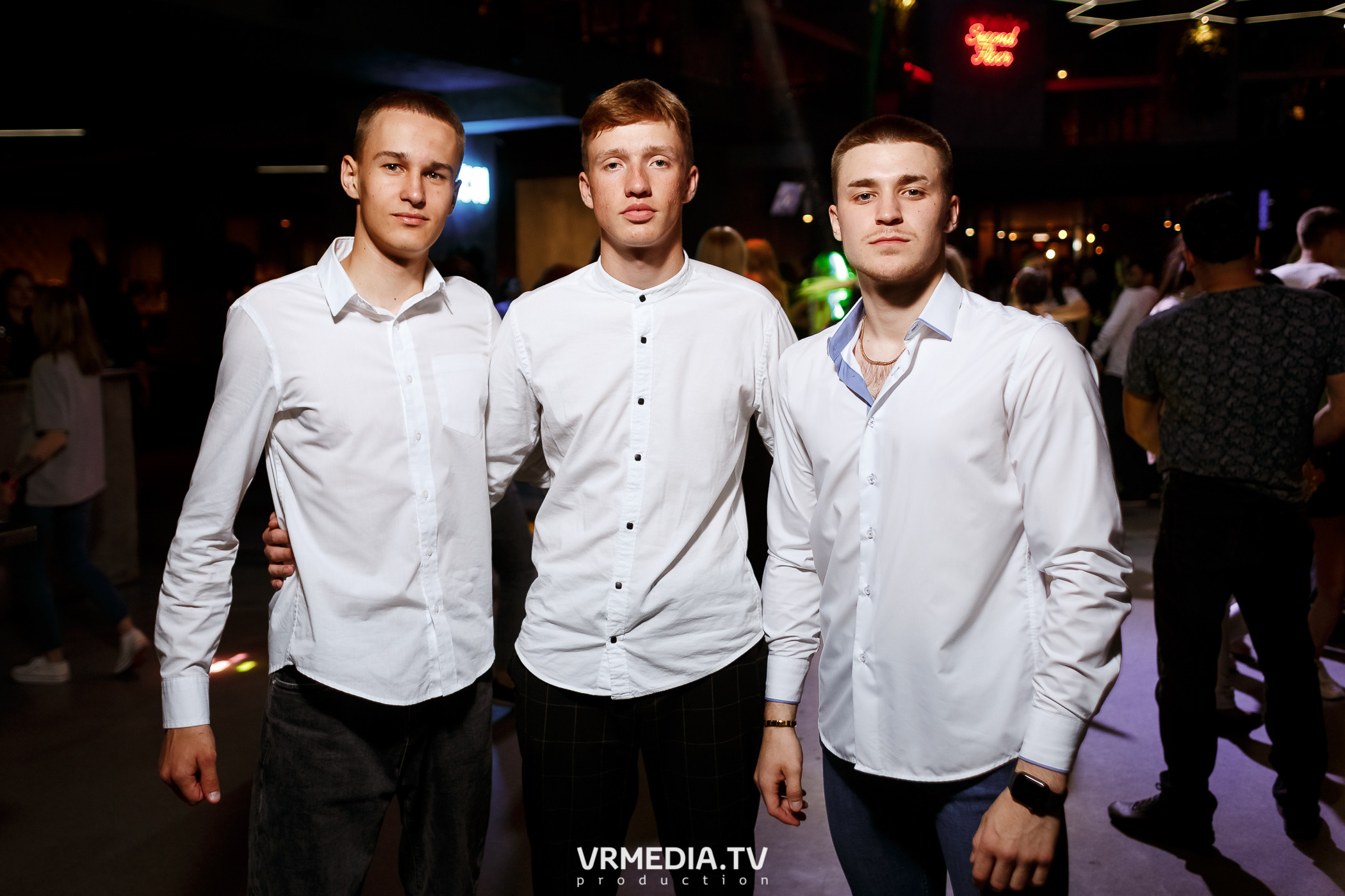 Выходные в баре «DOSKI»