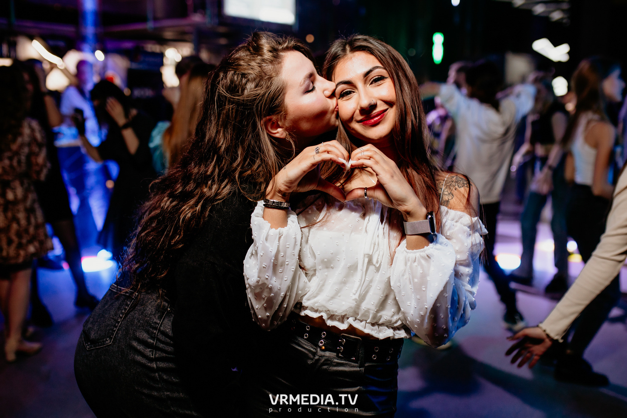 Выходные в баре «DOSKI»