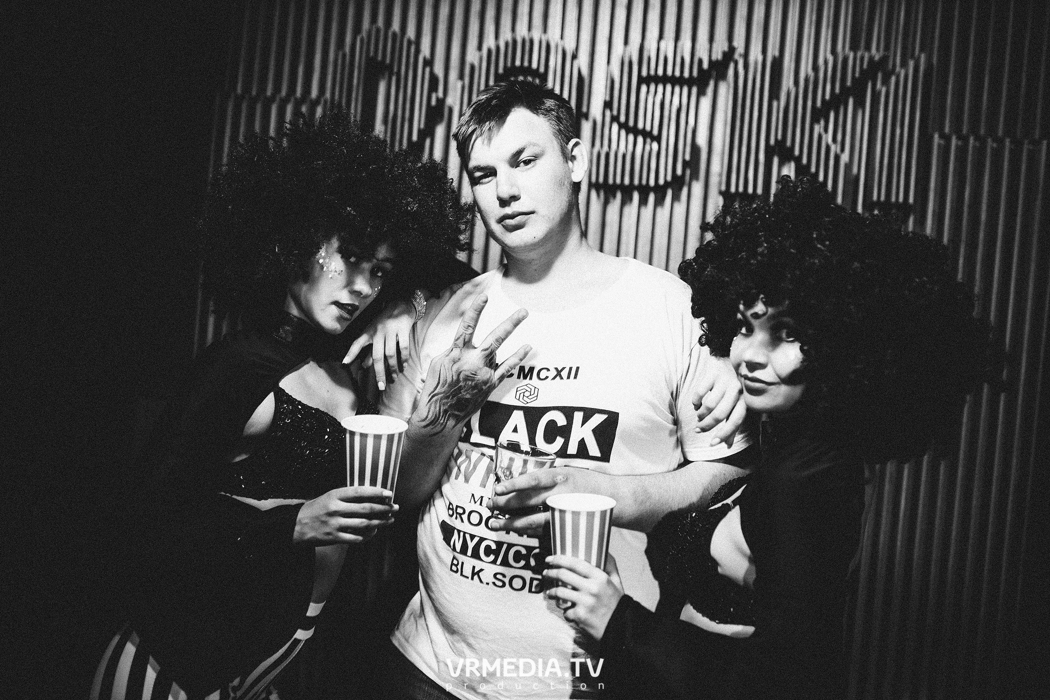 Выходные в баре «DOSKI»