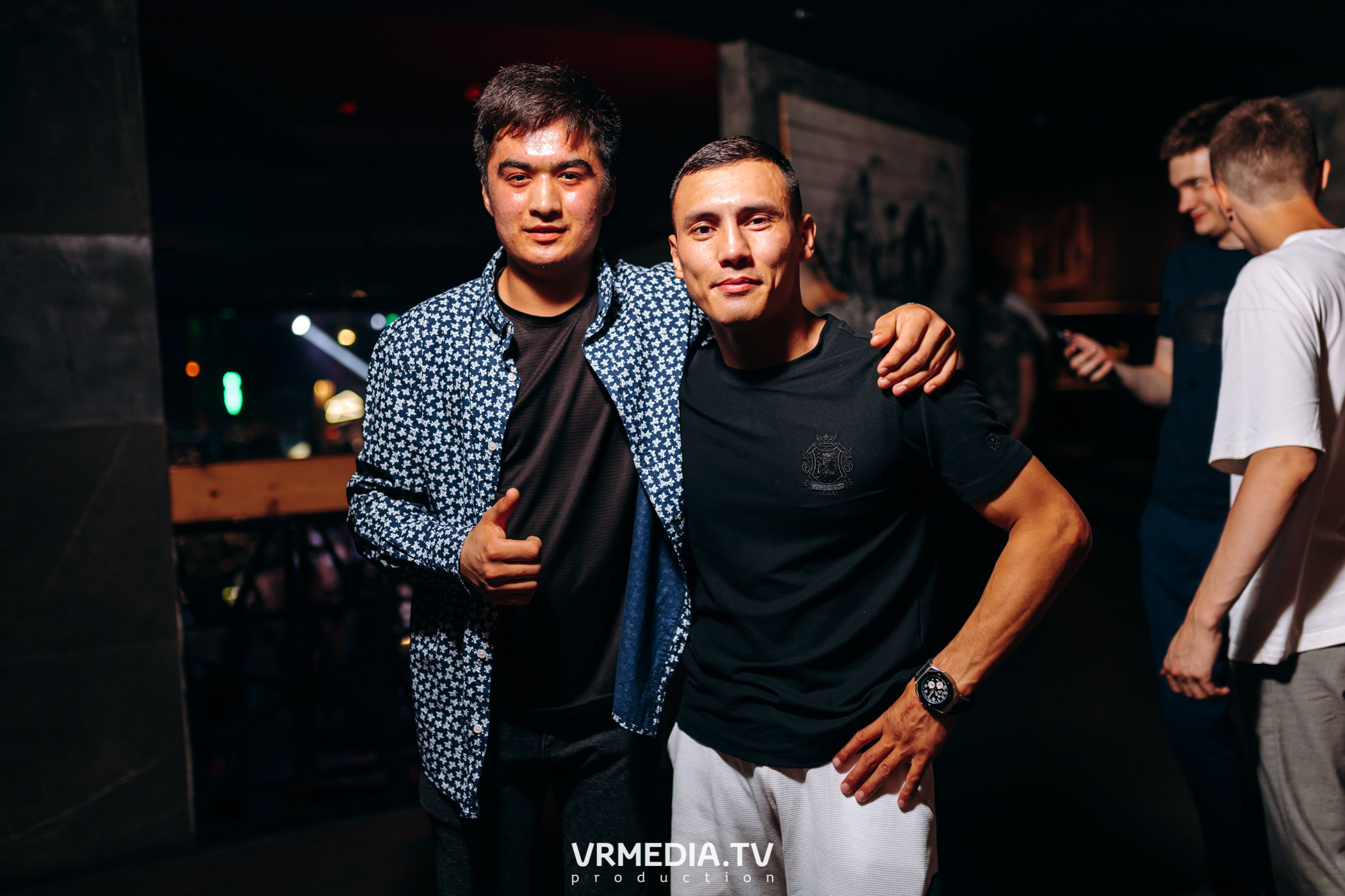 Выходные в баре «DOSKI»