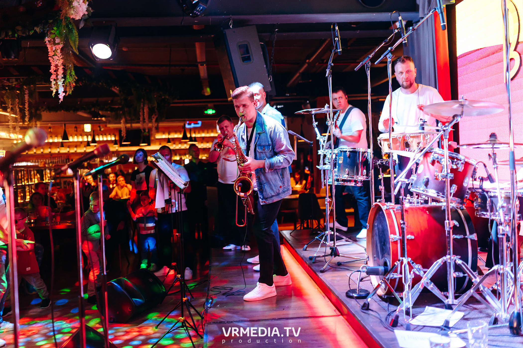 Джазовая среда. BBQUEEN