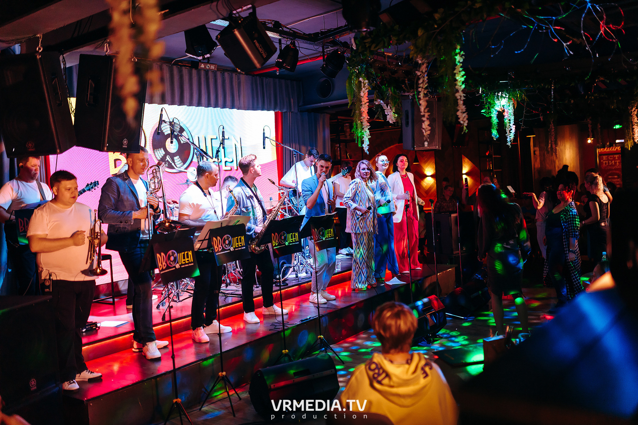 Джазовая среда. BBQUEEN