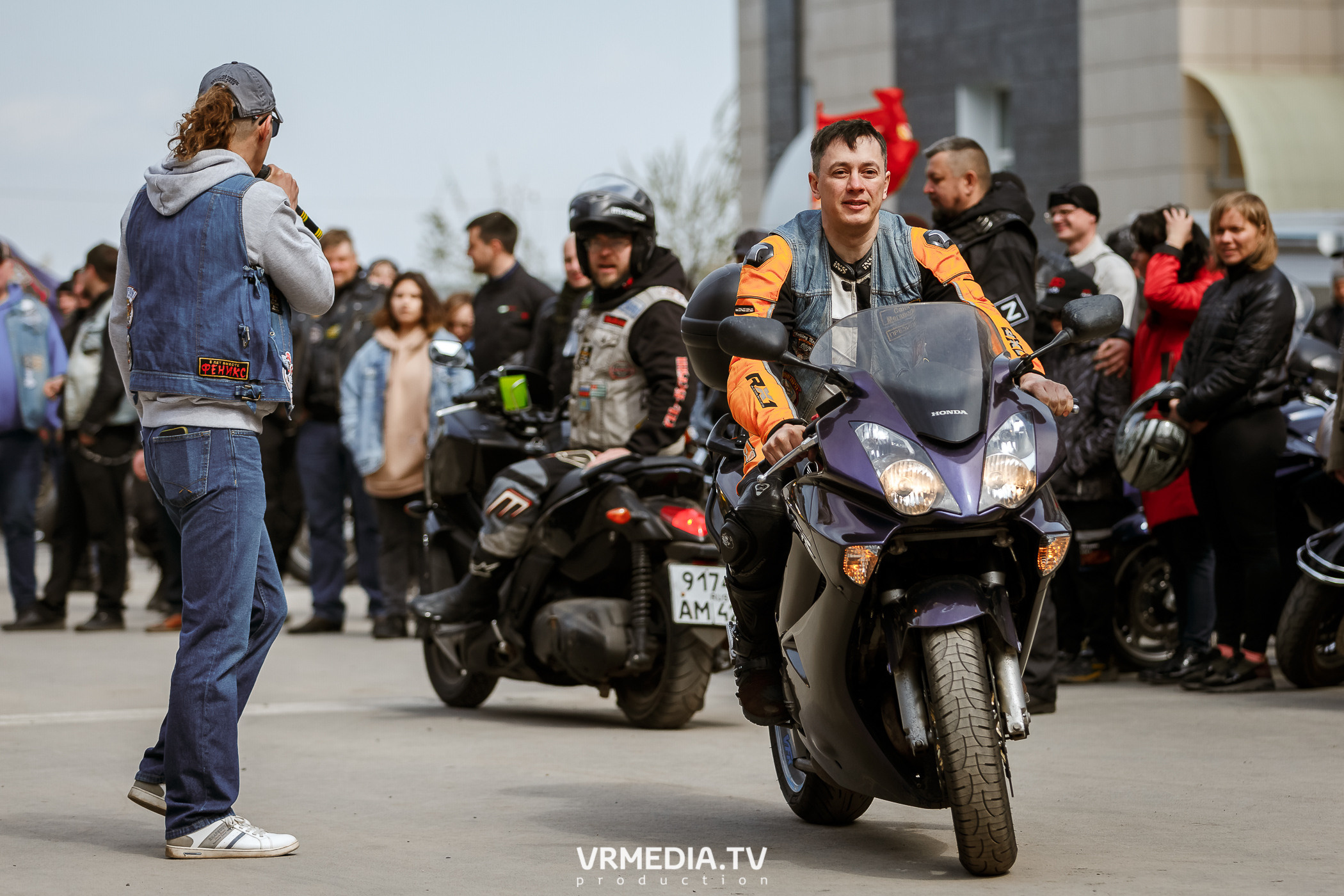 Открытие кемеровского мотосезона в культурном пространстве «Редакция»