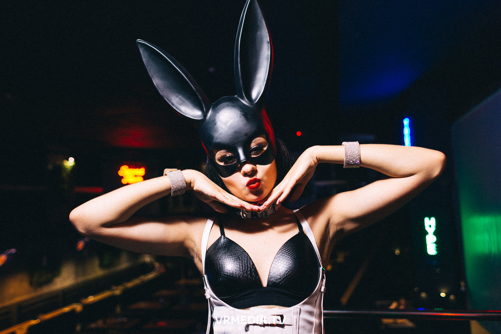 Bunny Hard в баре «DOSKI»