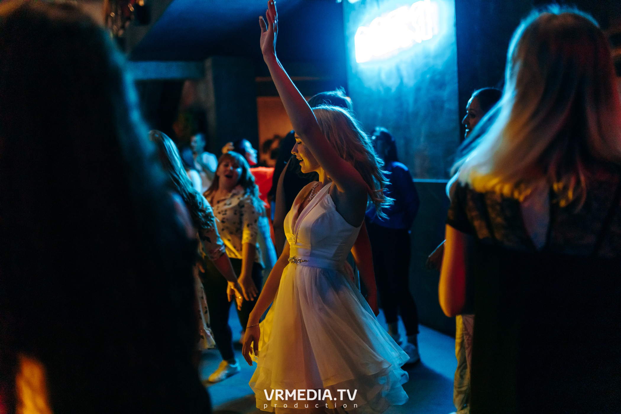 Выходные в баре «DOSKI»