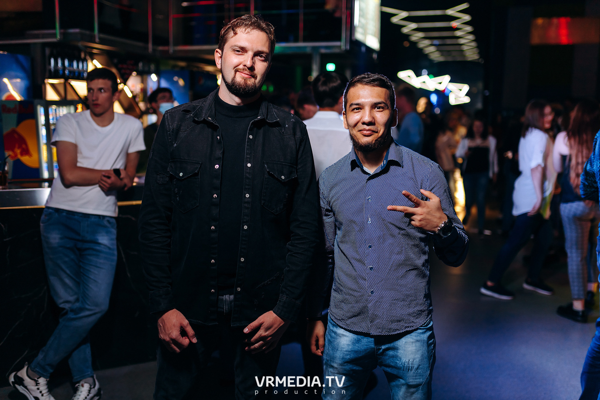 Выходные в баре «DOSKI»