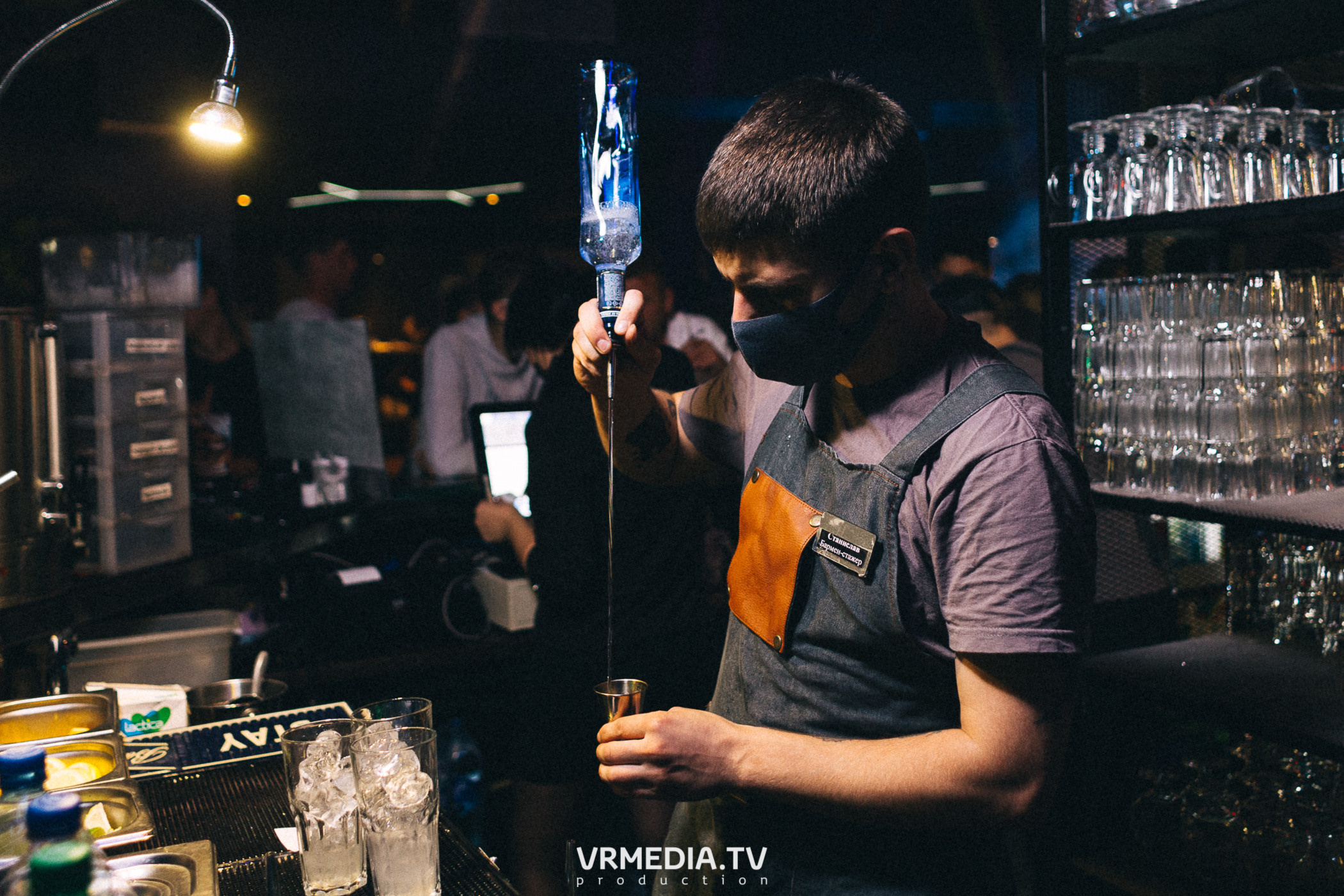 Bunny Hard в баре «DOSKI»