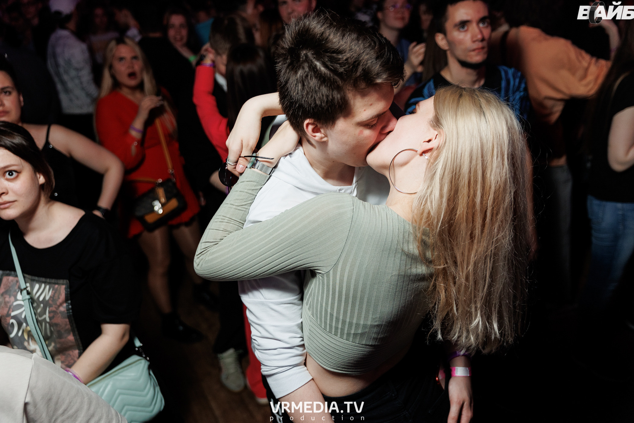 Молодость простит