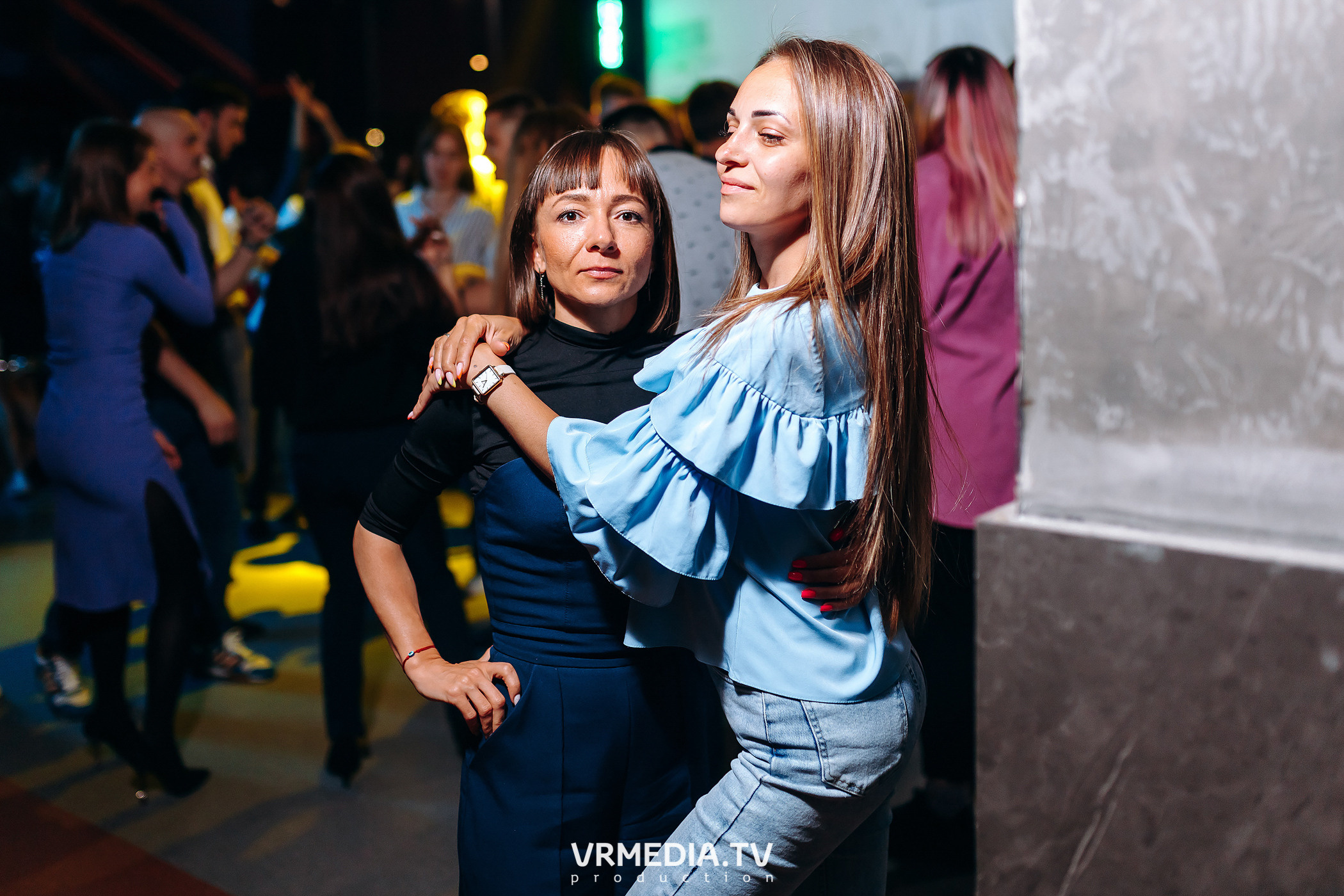 Выходные в баре «DOSKI»