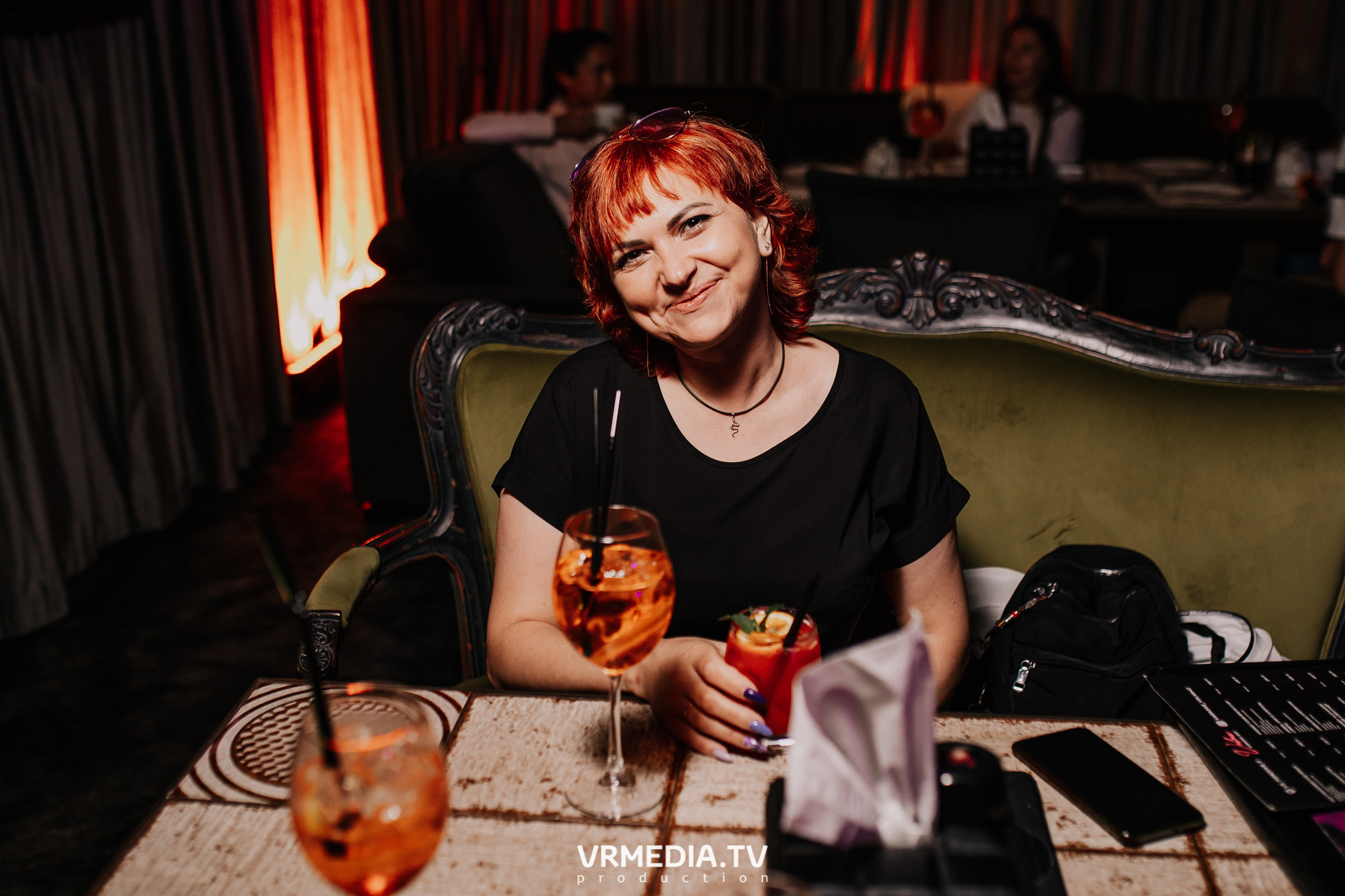 Пятничная вечеринка в караоке-баре «Volna»