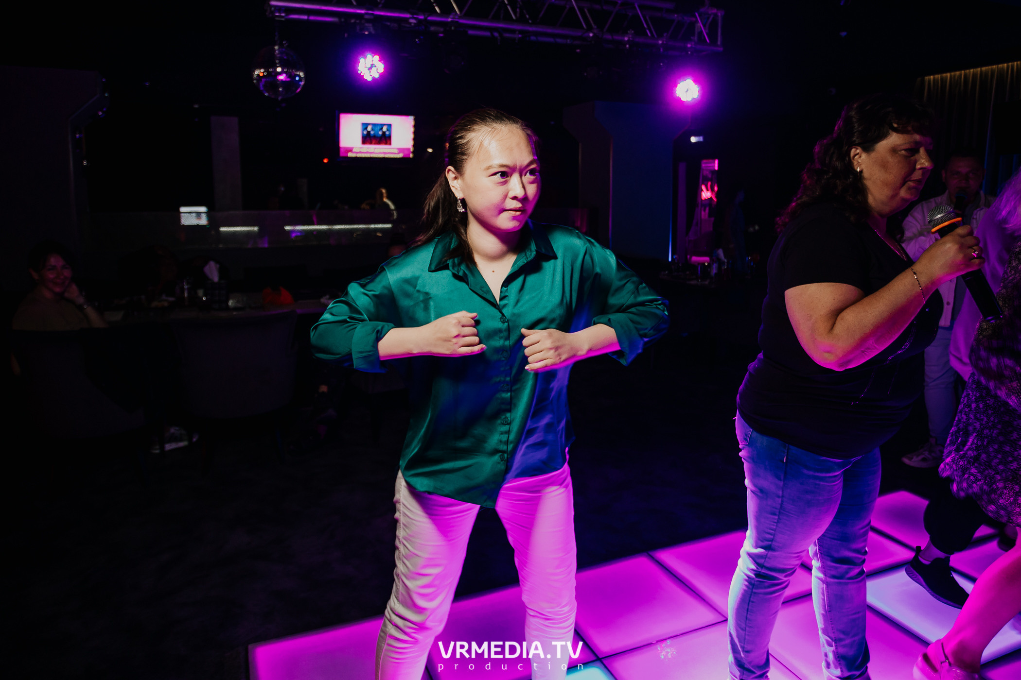 IQ party в караоке-баре «Volna»