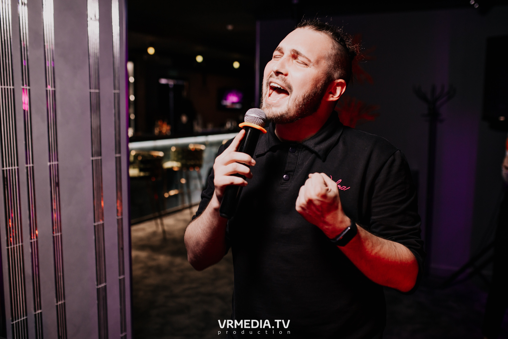 Русский рок в караоке-баре «Volna»