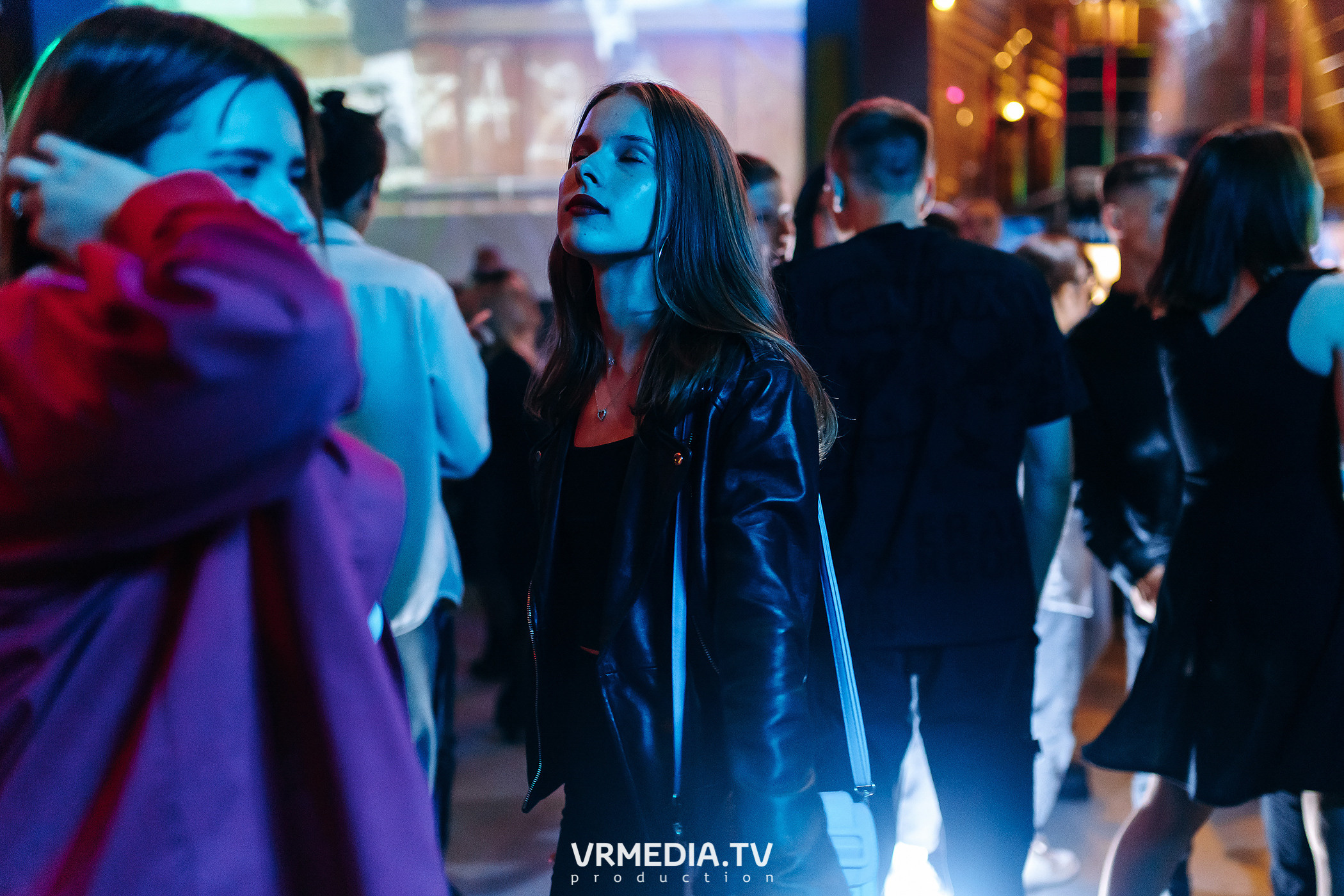 Выходные в баре «DOSKI»