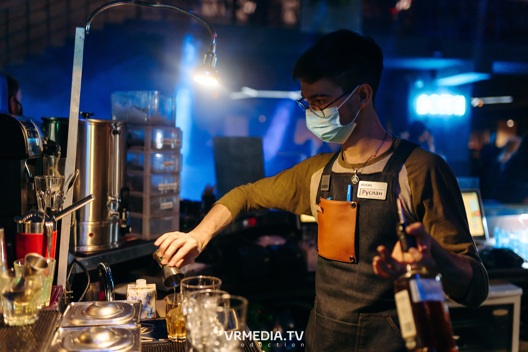 Выходные в баре «DOSKI»