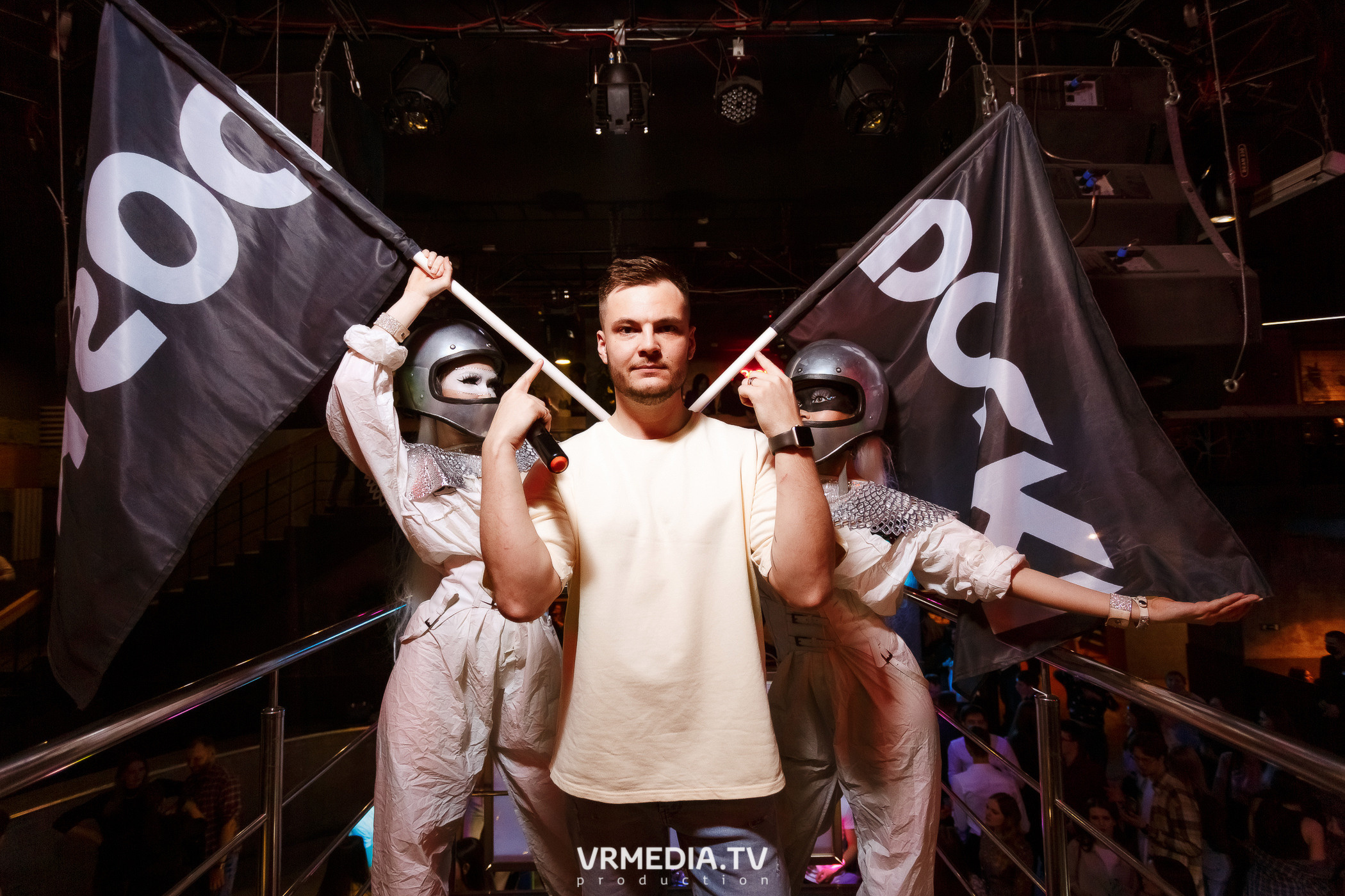 Выходные в баре «DOSKI»