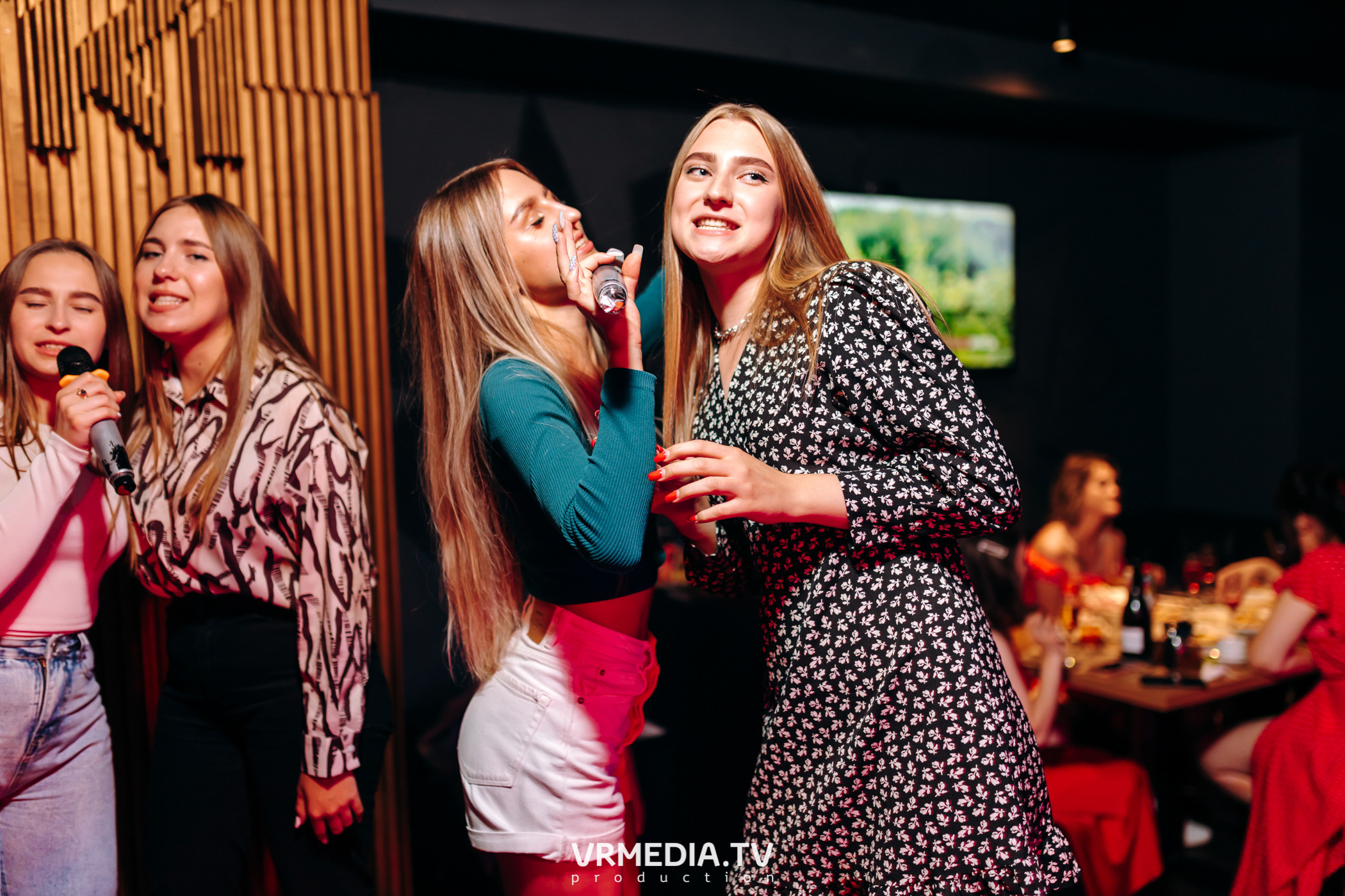 Новогодние корпоративы в баре «DOSKI»