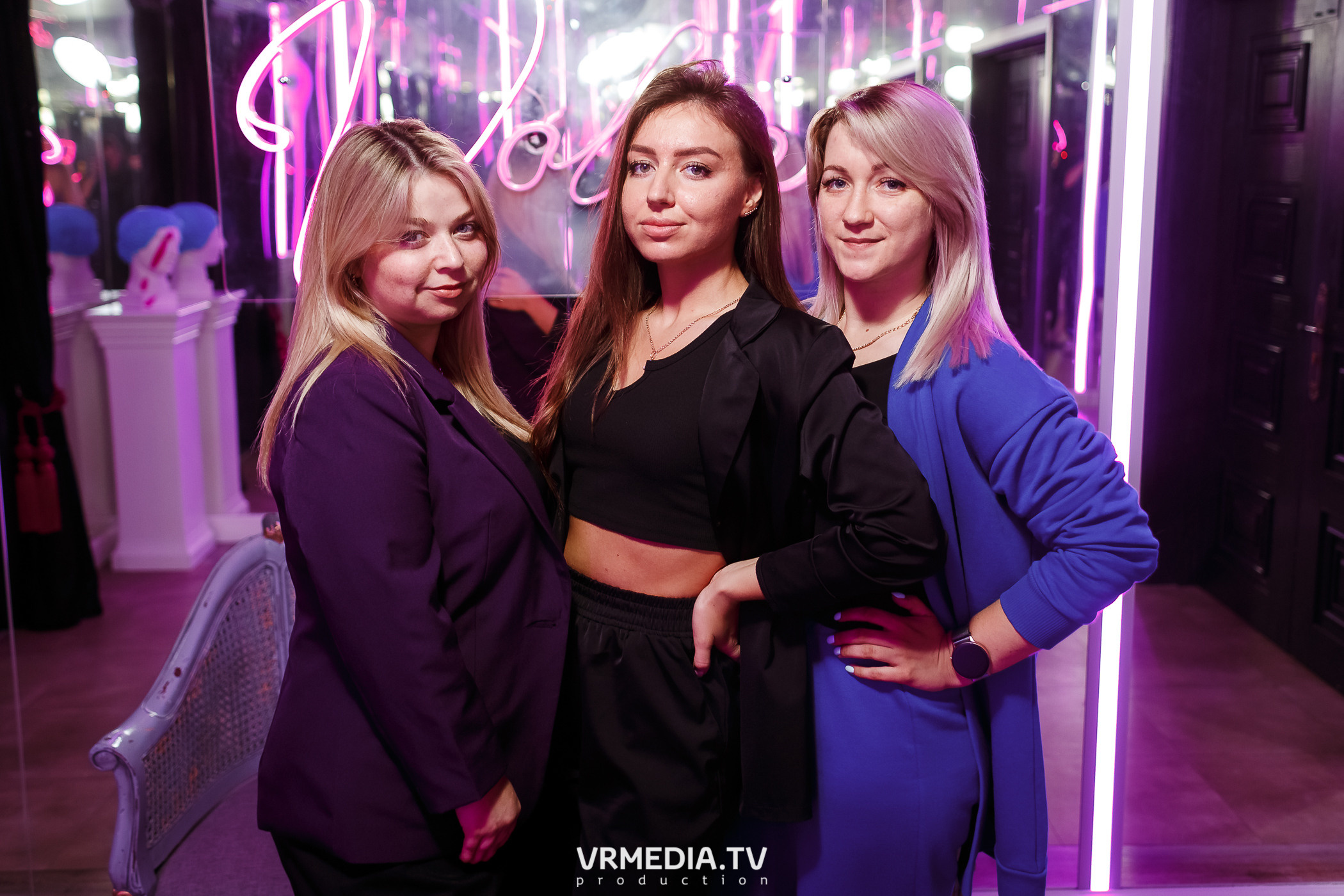 Золотая пятница в караоке-баре «Volna»