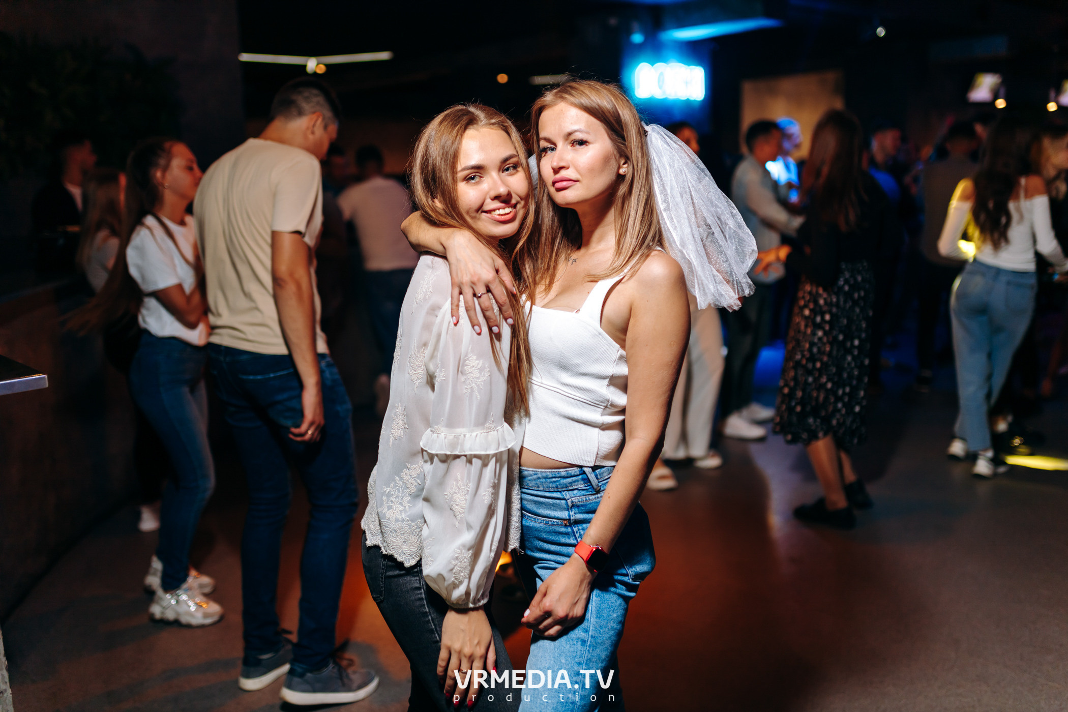 Angels в баре «DOSKI»