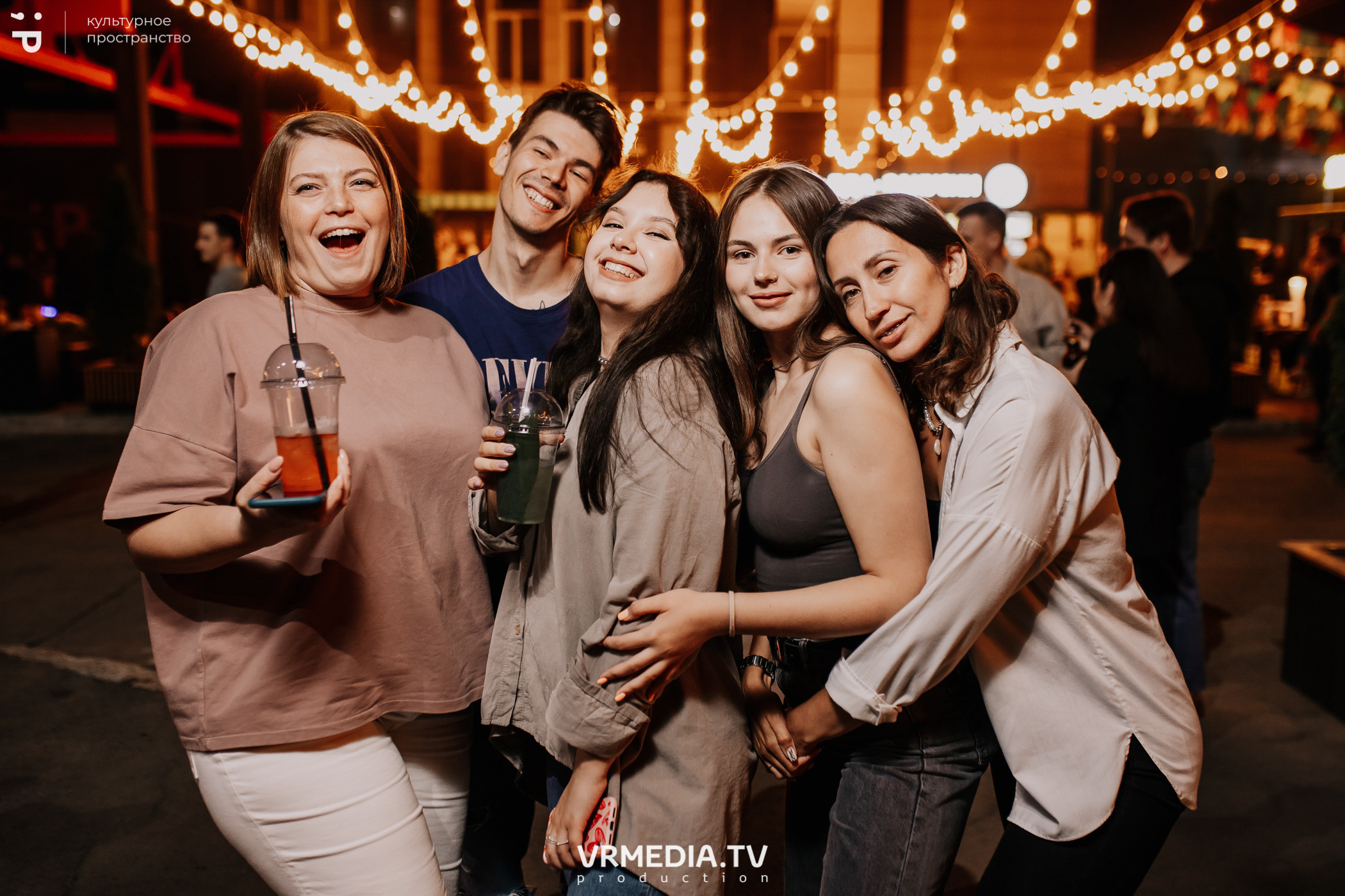 11 Friends of Chao в культурном пространстве «Редакция»