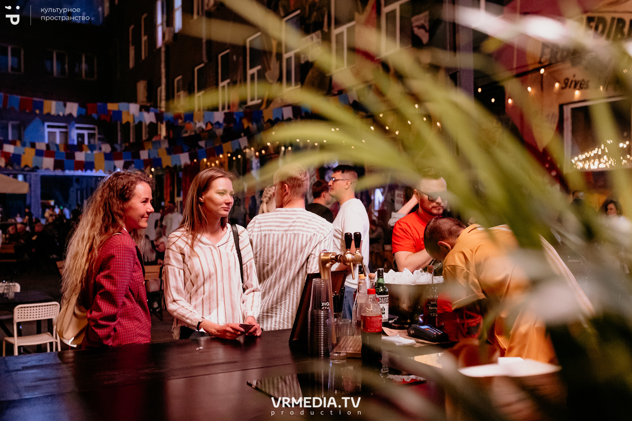 #Редакция_Лето: Time 92 в культурном пространстве «Редакция»