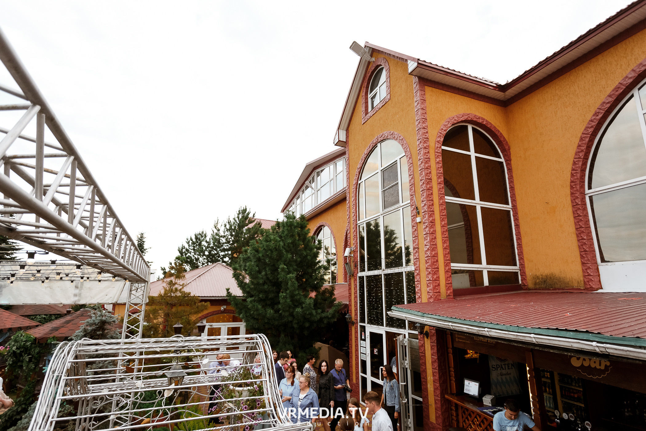 Выходные в ресторане «Лазурный берег»