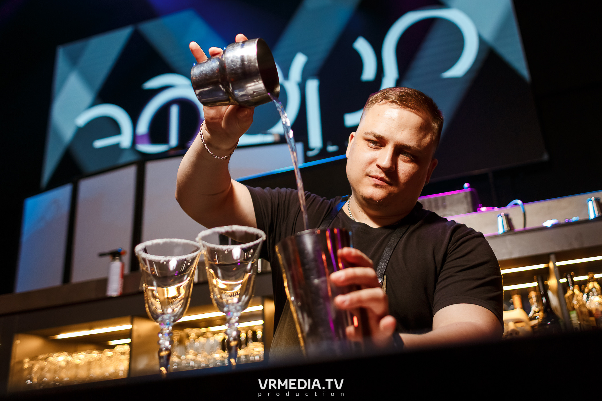 Выходные в ночном клубе «ЭФИР»