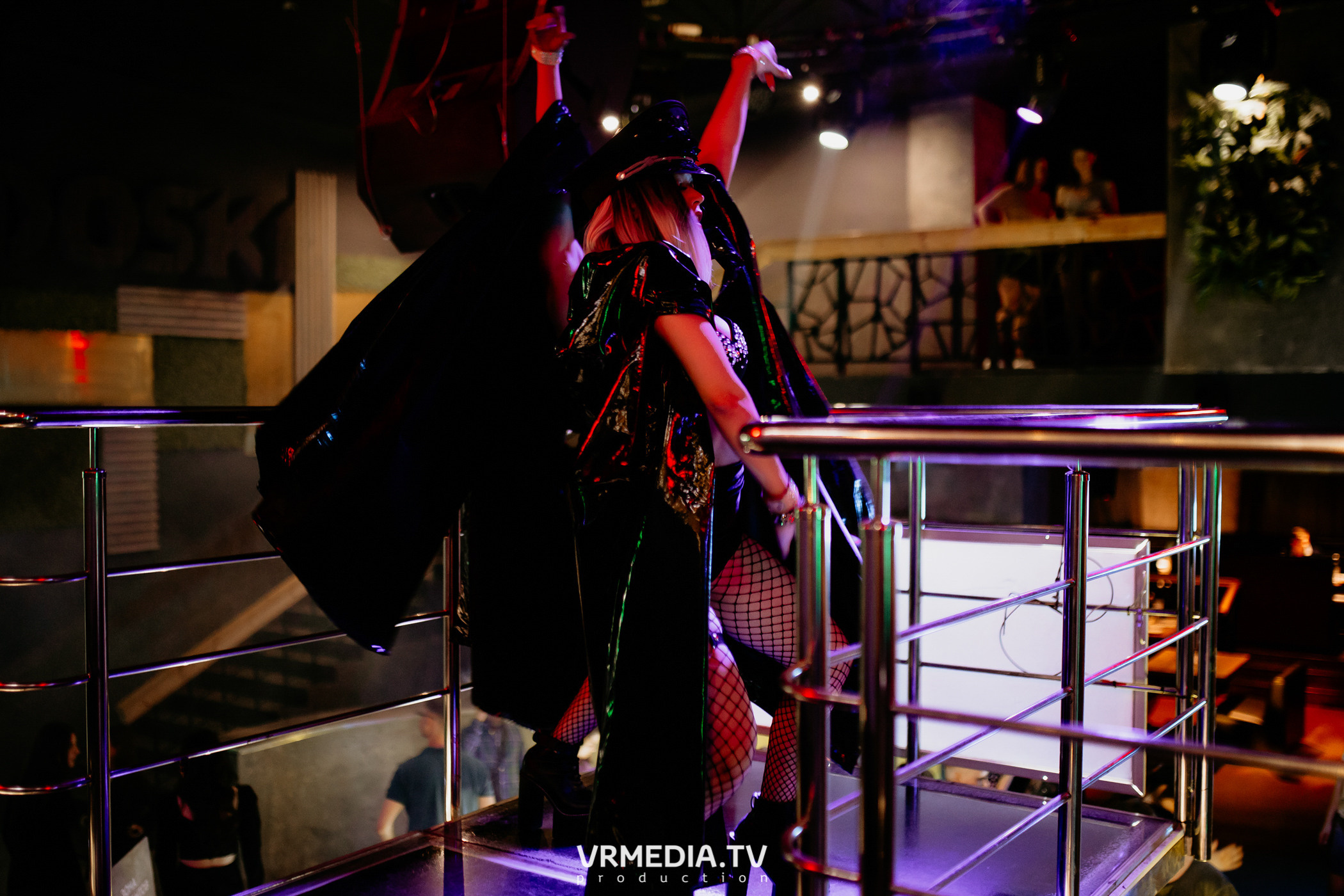 Выходные в баре «DOSKI»