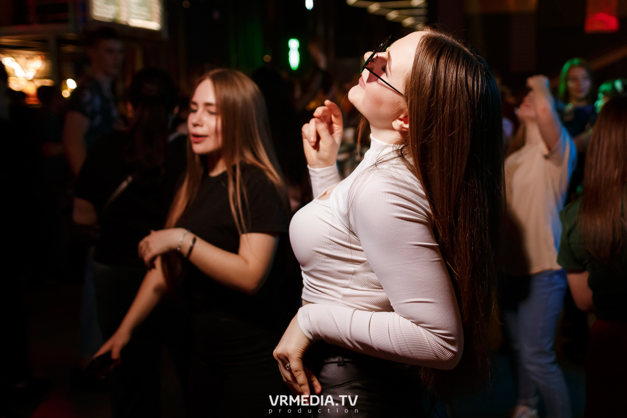 Выходные в баре «DOSKI»