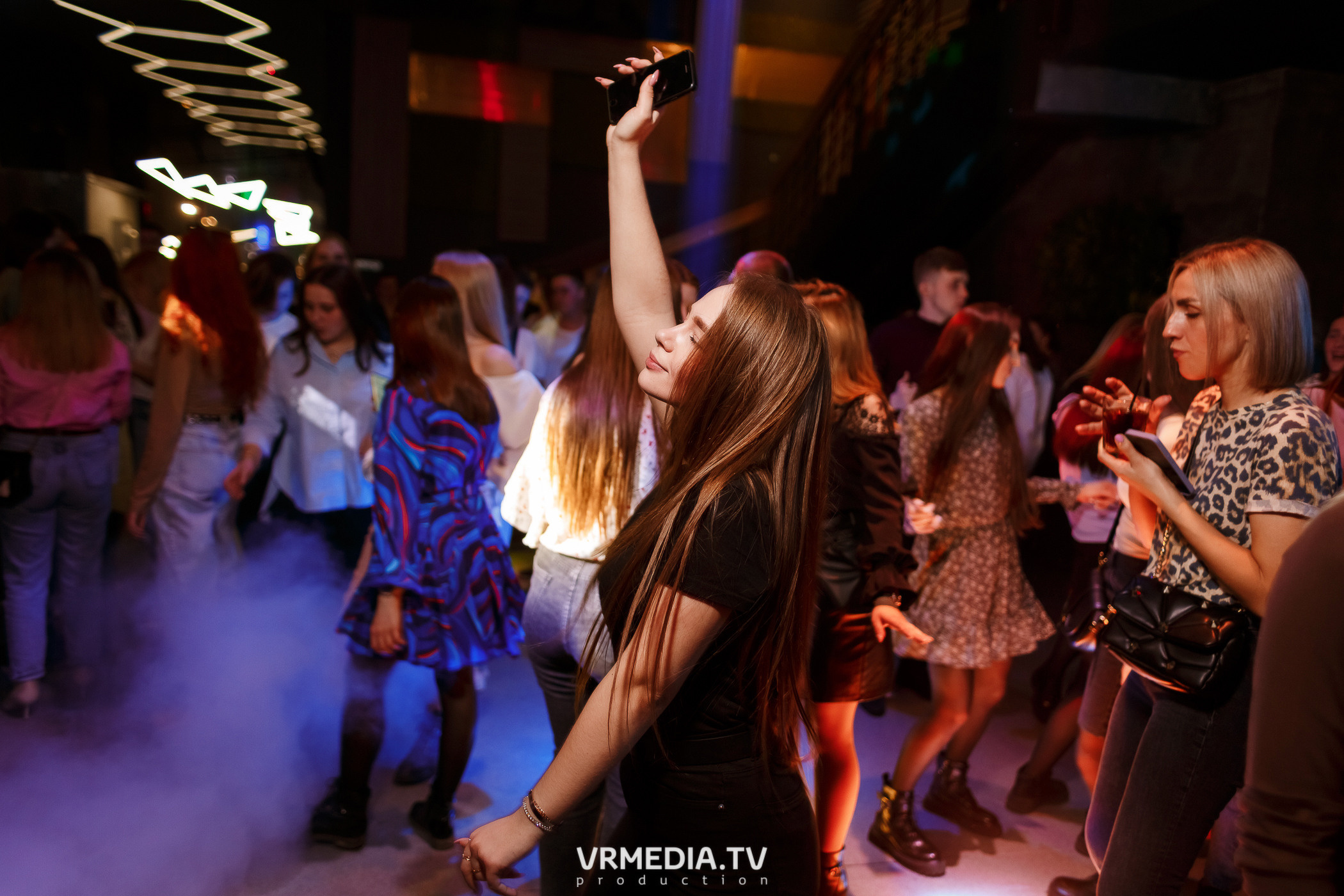 Выходные в баре «DOSKI»