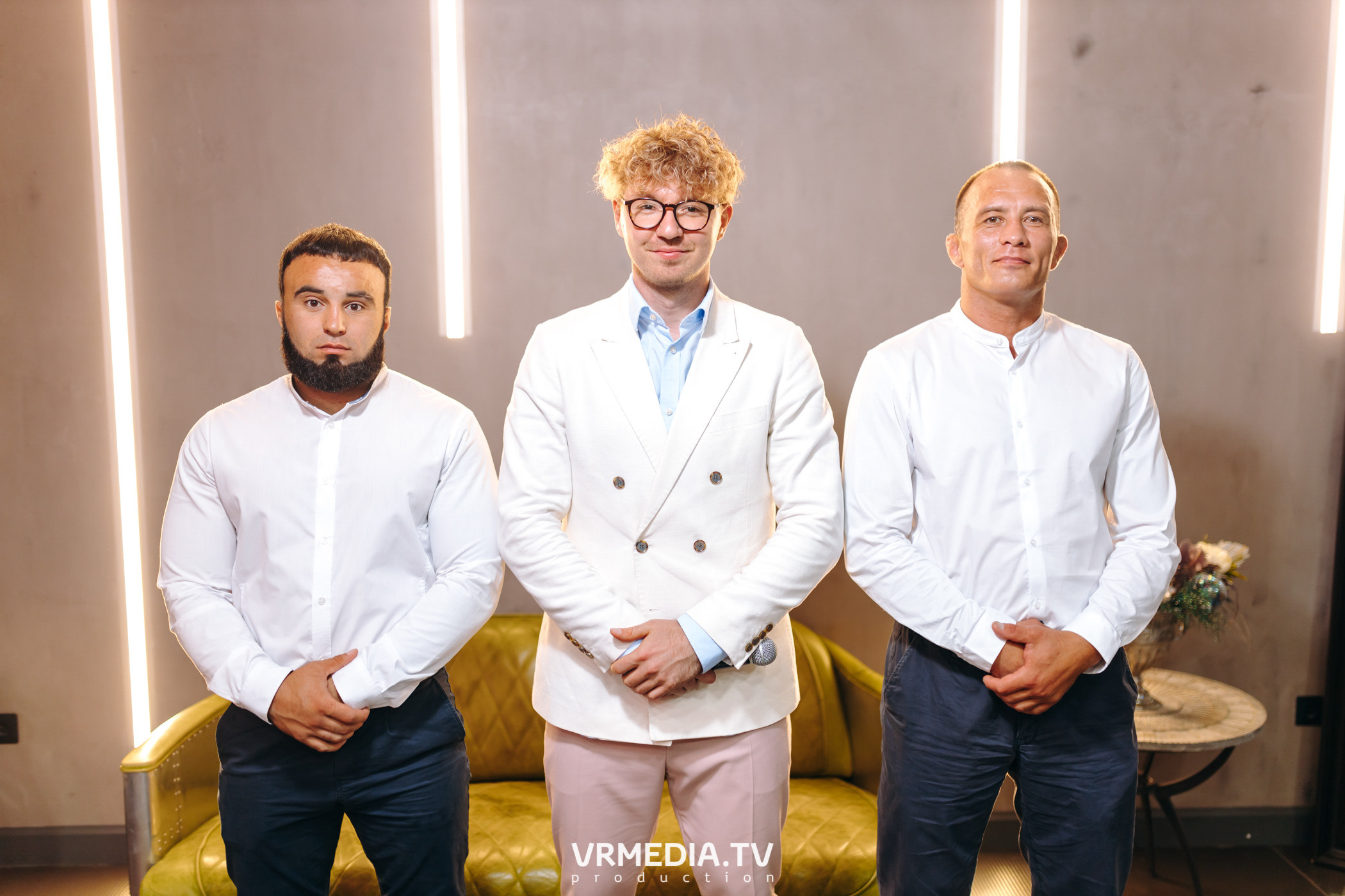 Love is… в караоке-баре «Volna»