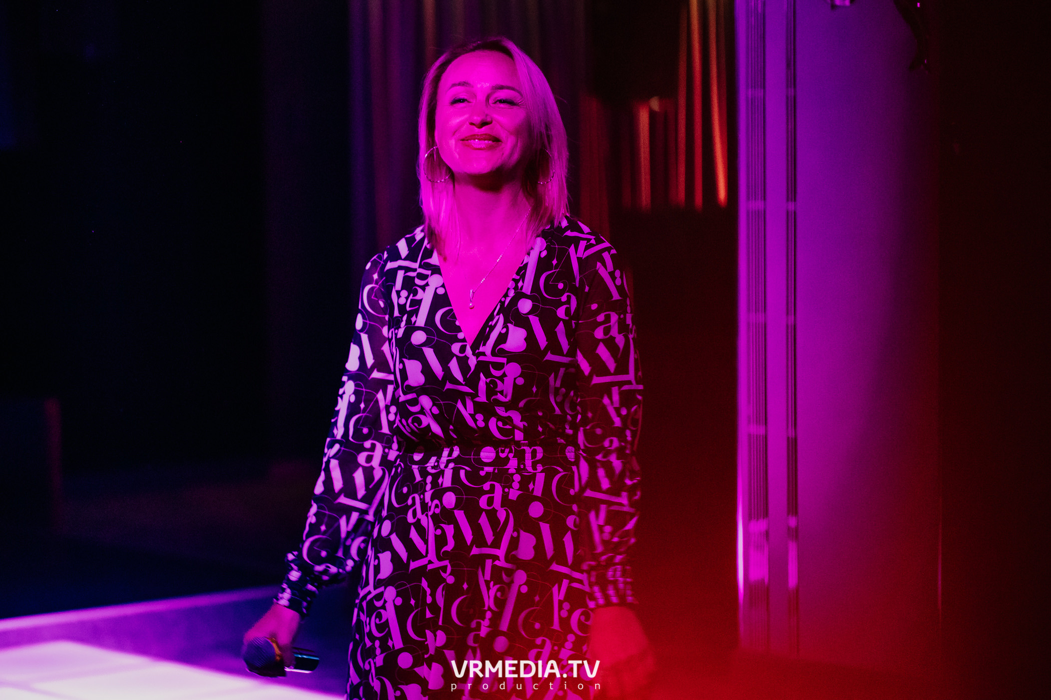 Русский рок в караоке-баре «Volna»