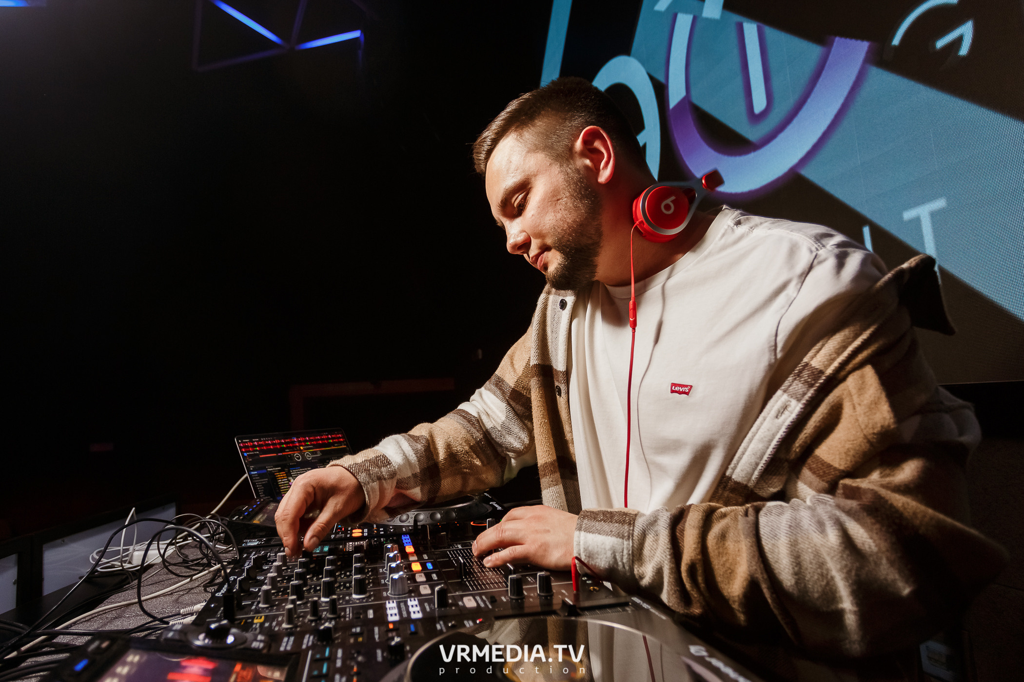 Выходные в ночном клубе «ЭФИР»