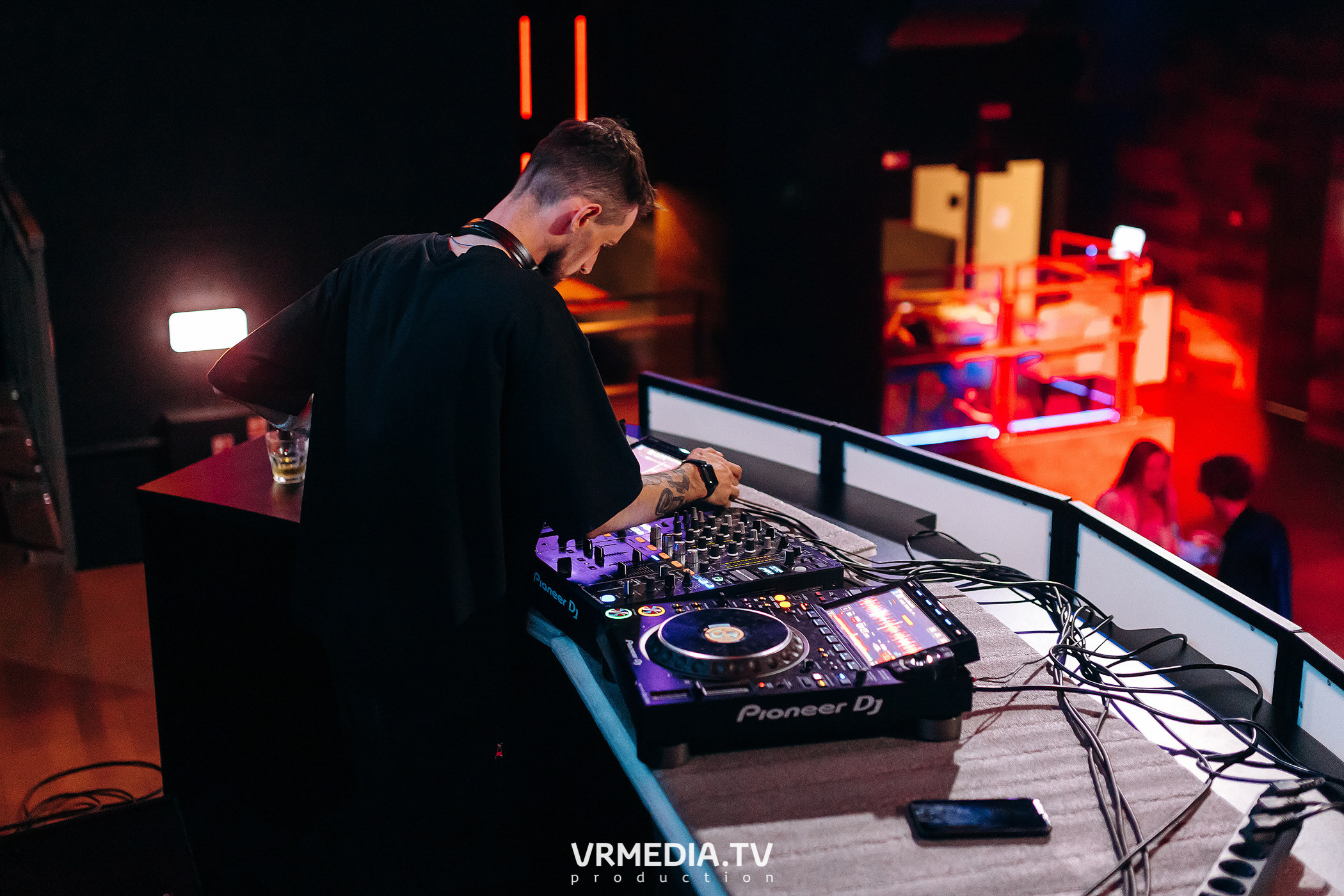 Выходные в ночном клубе «ЭФИР»