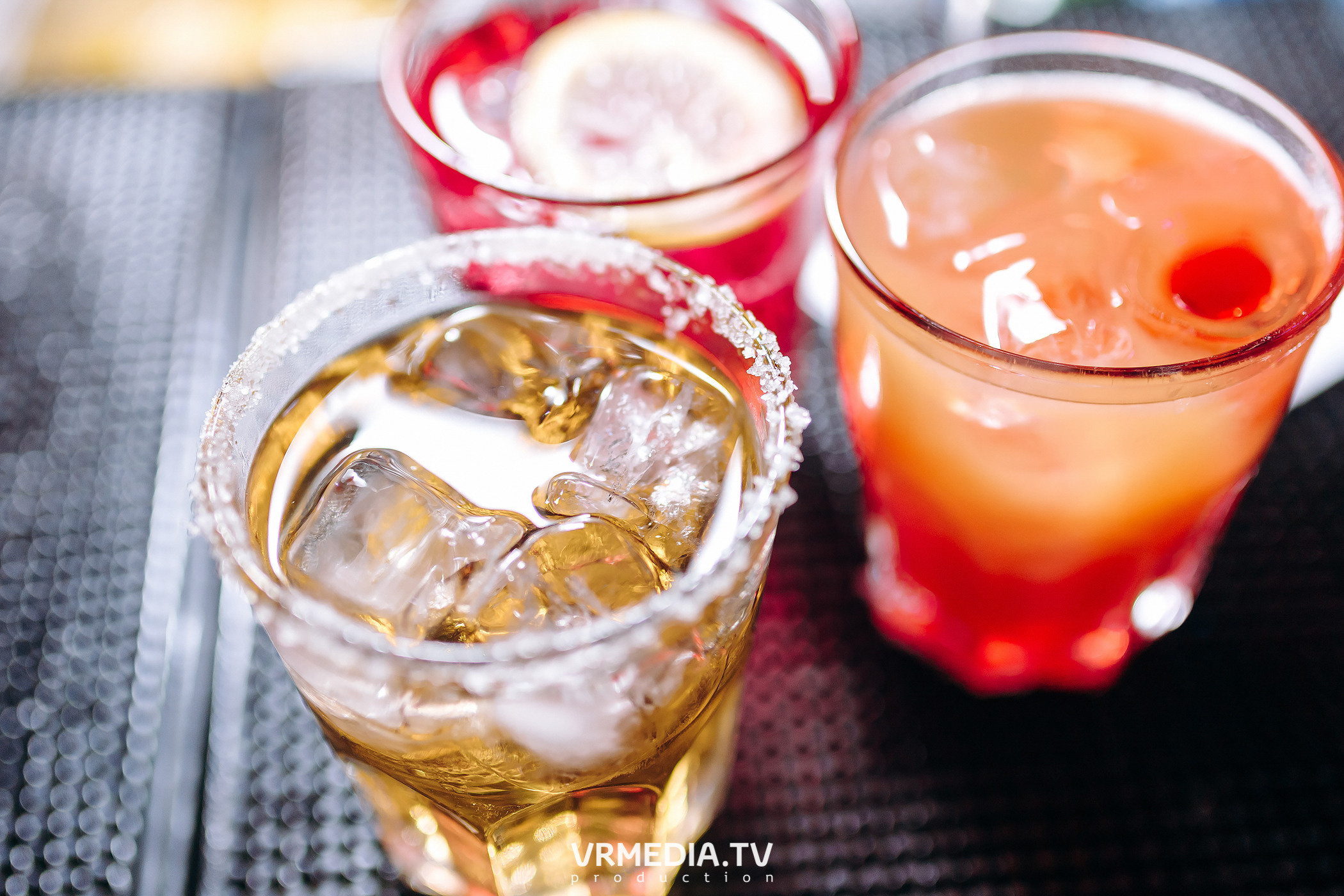 Выходные в баре «DOSKI»