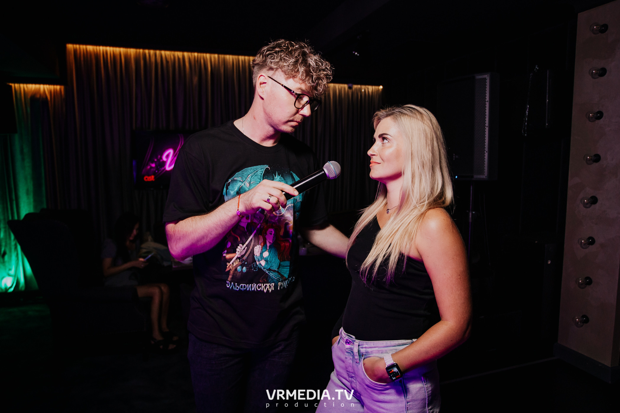 Русский рок в караоке-баре «Volna»