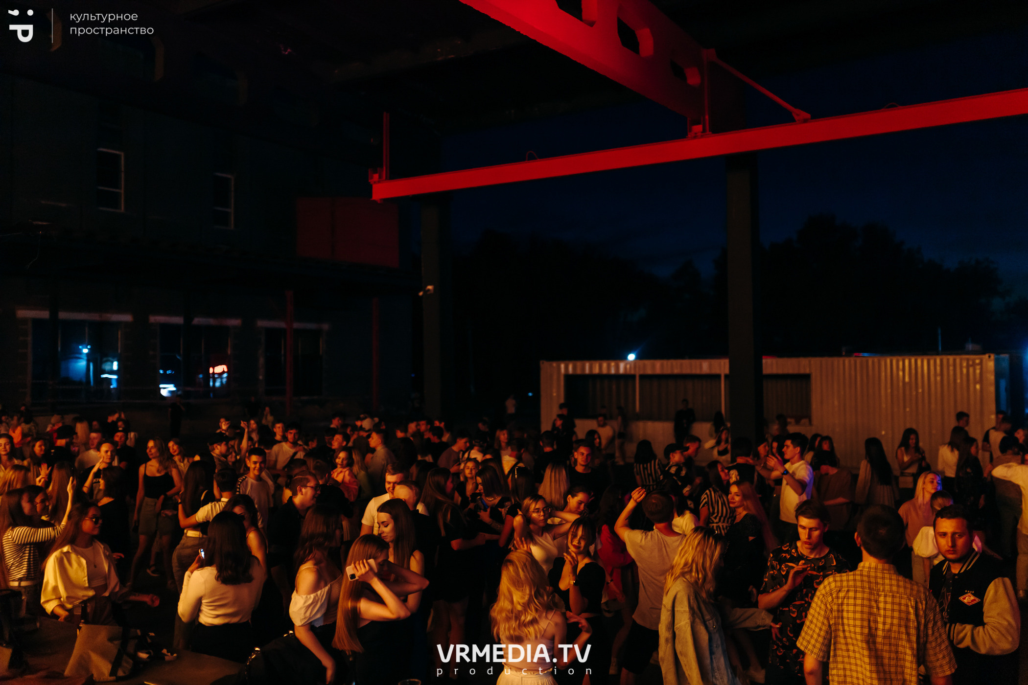 #Редакция_Лето: Warm Inside в культурном пространстве «Редакция»