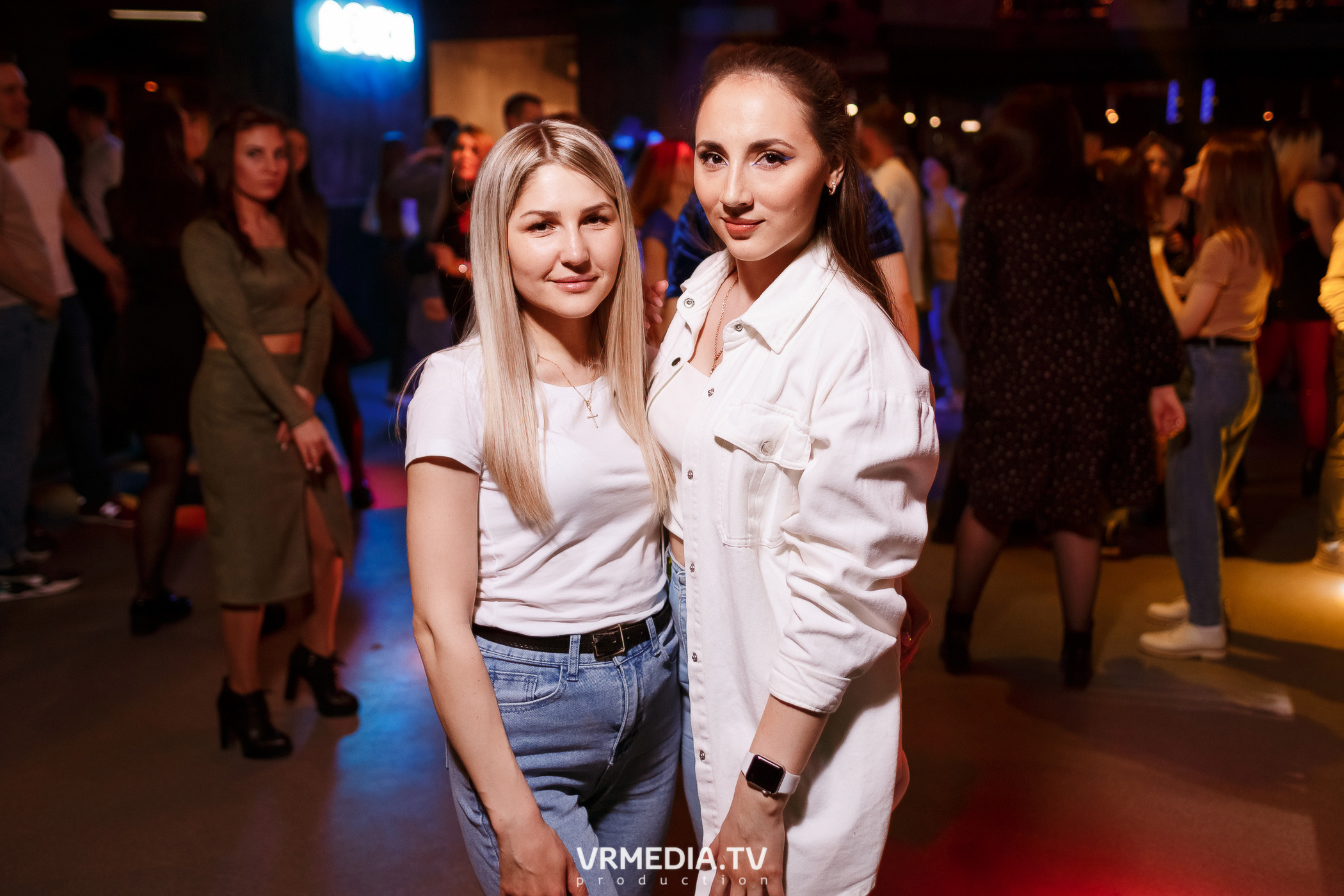 Выходные в баре «DOSKI»