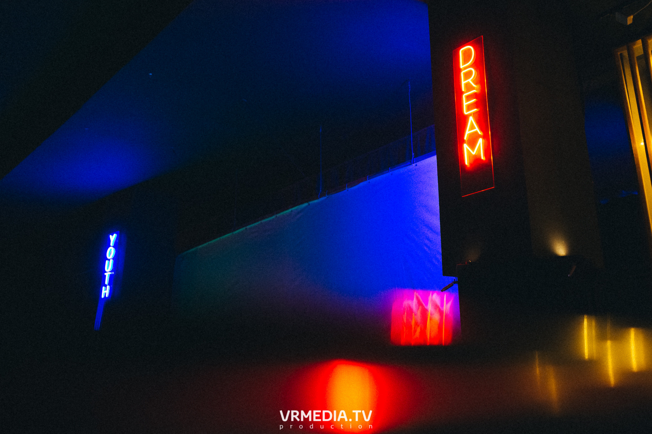 Bunny Hard в баре «DOSKI»