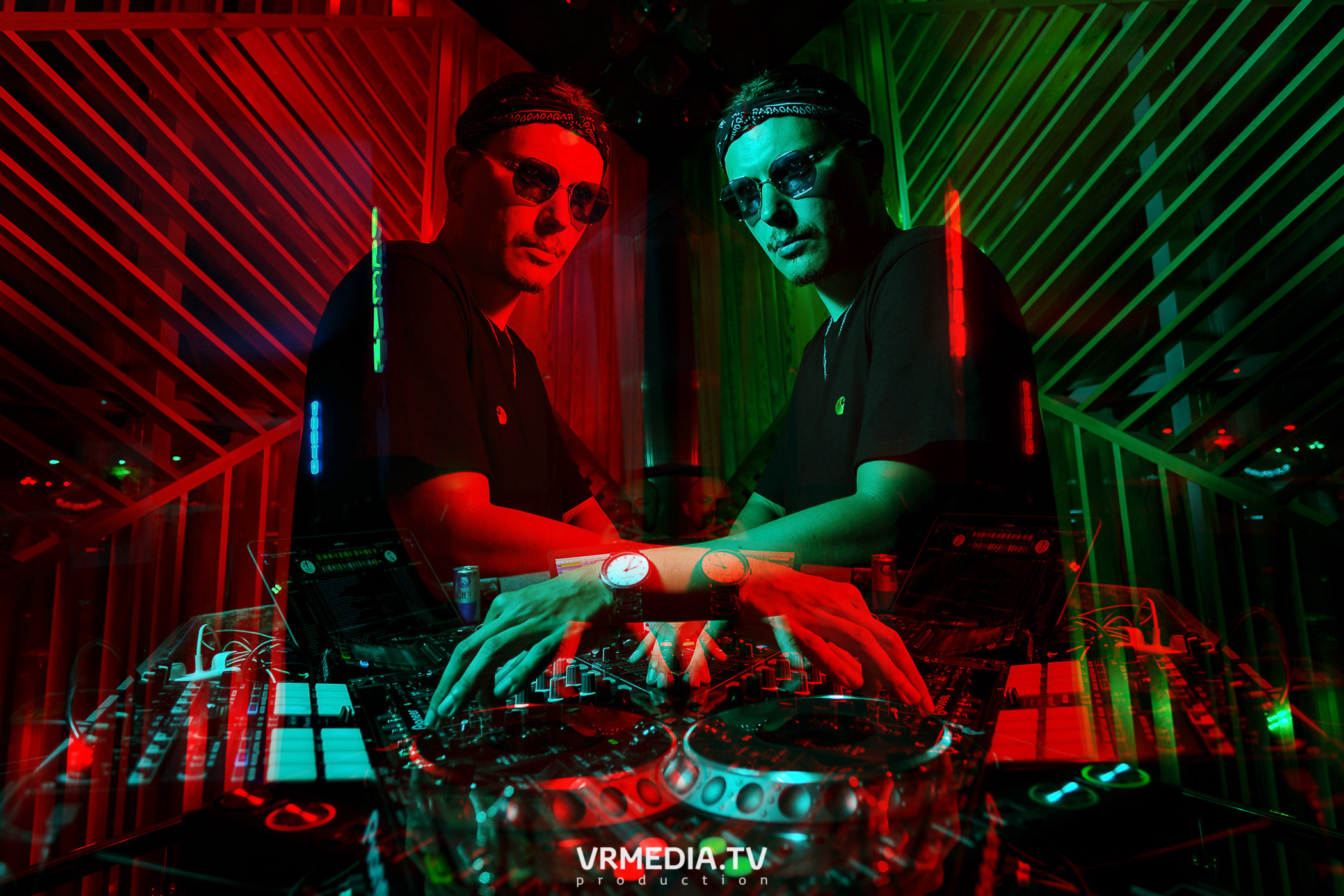 Выходные в баре «DOSKI»